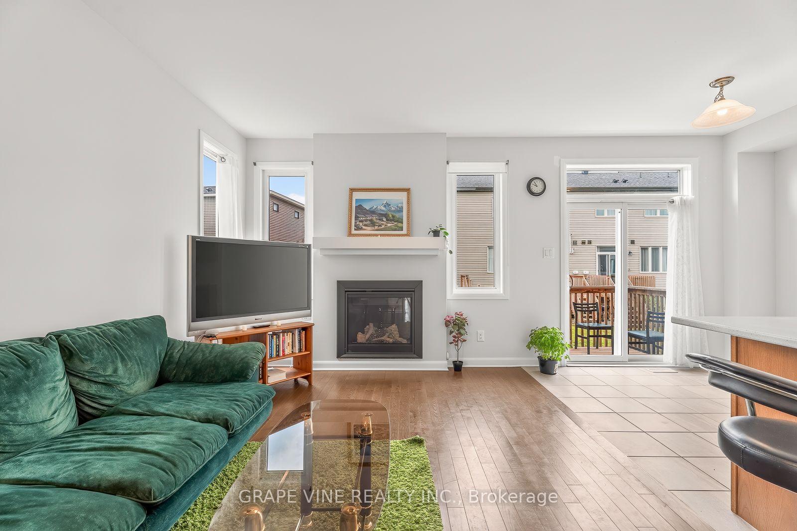 Photo 21 of 533 Winterset Road, Ottawa, Kanata - Kanata Lakes/Heritage Hills — HOMEH