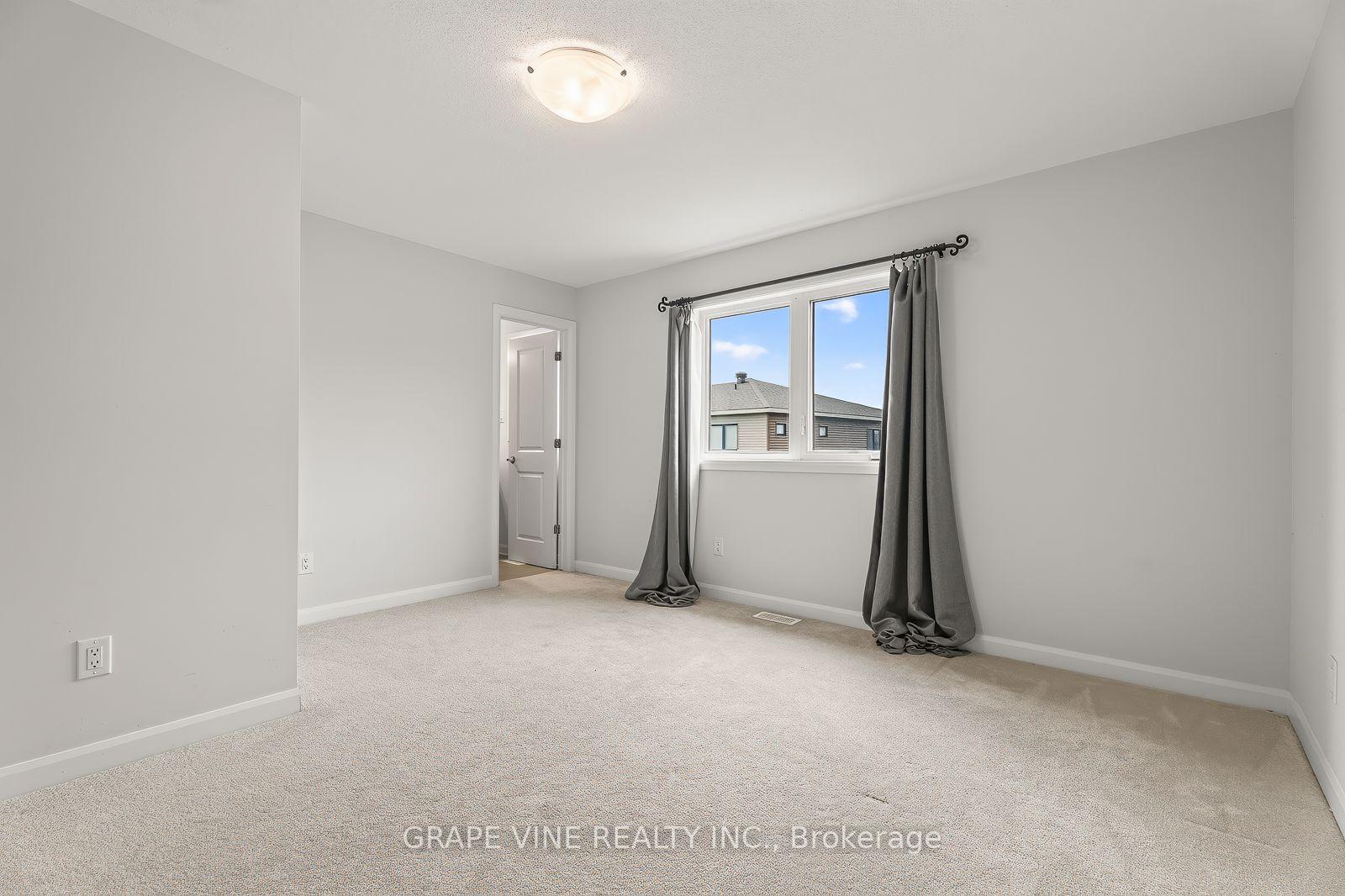 Photo 24 of 533 Winterset Road, Ottawa, Kanata - Kanata Lakes/Heritage Hills — HOMEH