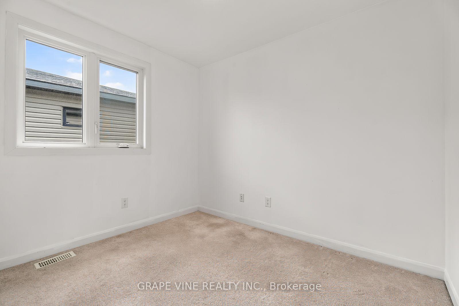 Photo 29 of 533 Winterset Road, Ottawa, Kanata - Kanata Lakes/Heritage Hills — HOMEH