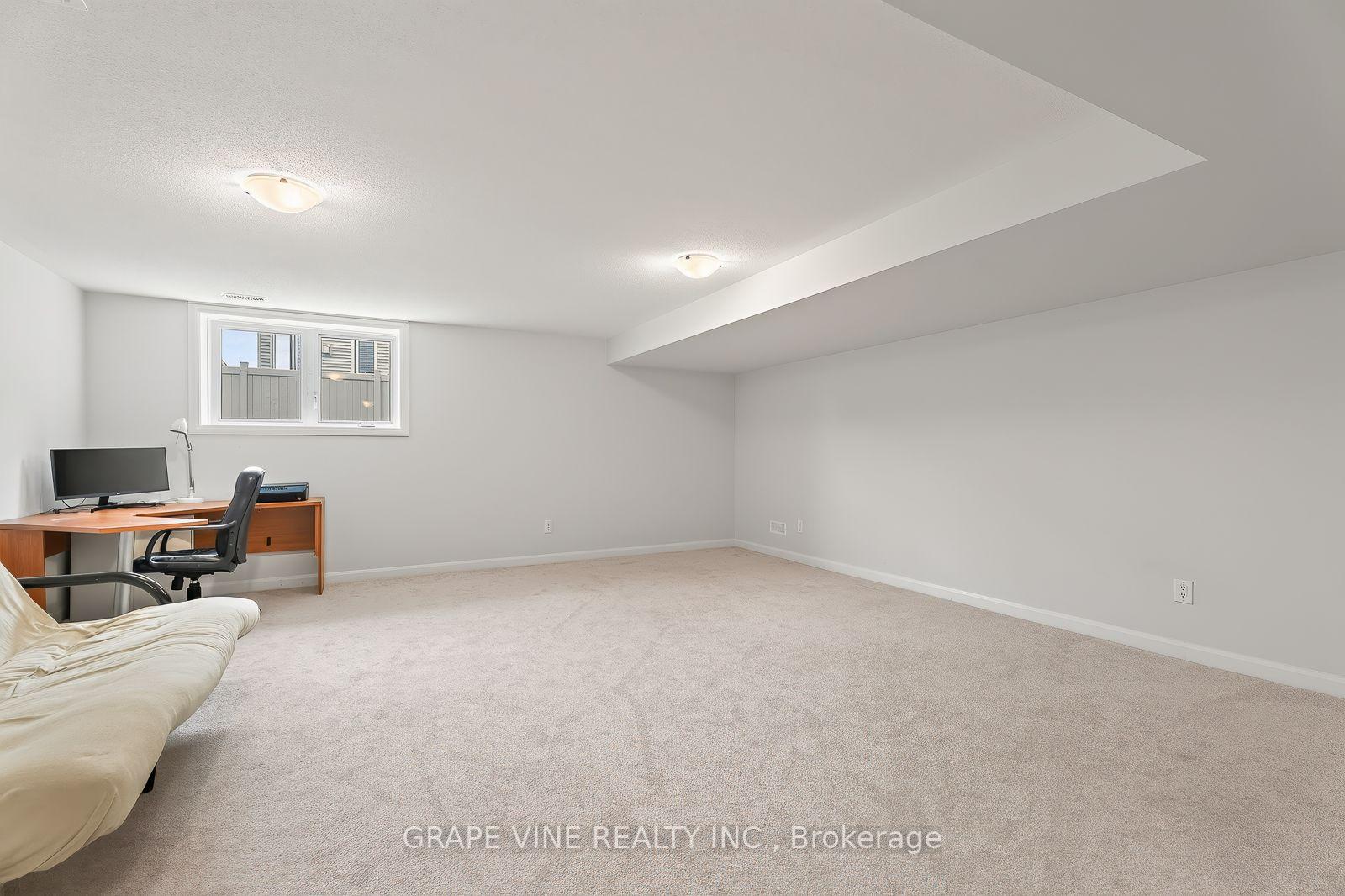 Photo 37 of 533 Winterset Road, Ottawa, Kanata - Kanata Lakes/Heritage Hills — HOMEH