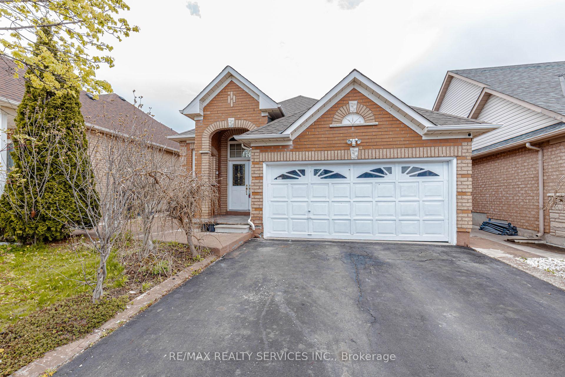 Photo 2 of 3 Orchid Drive, Brampton, Northwest Sandalwood Parkway — HOMEH