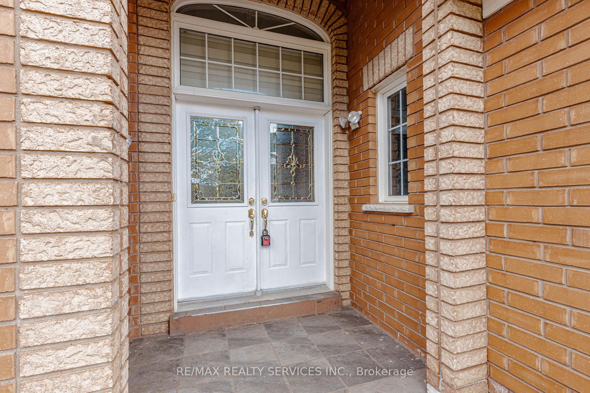 Photo 3 of 3 Orchid Drive, Brampton, Northwest Sandalwood Parkway — HOMEH
