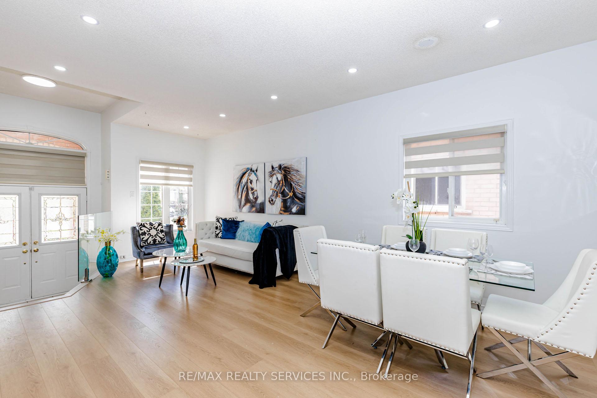 Photo 10 of 3 Orchid Drive, Brampton, Northwest Sandalwood Parkway — HOMEH