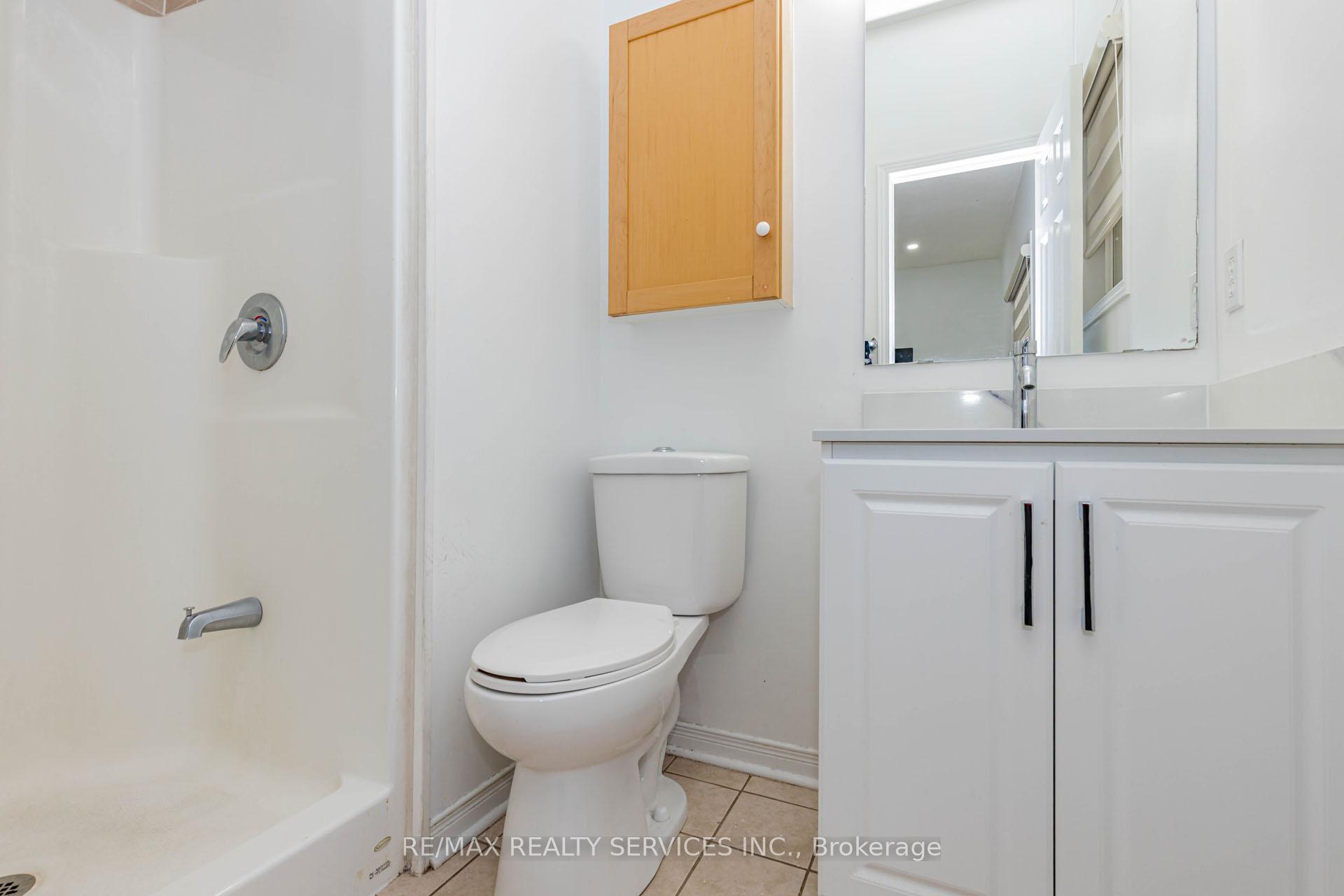 Photo 23 of 3 Orchid Drive, Brampton, Northwest Sandalwood Parkway — HOMEH