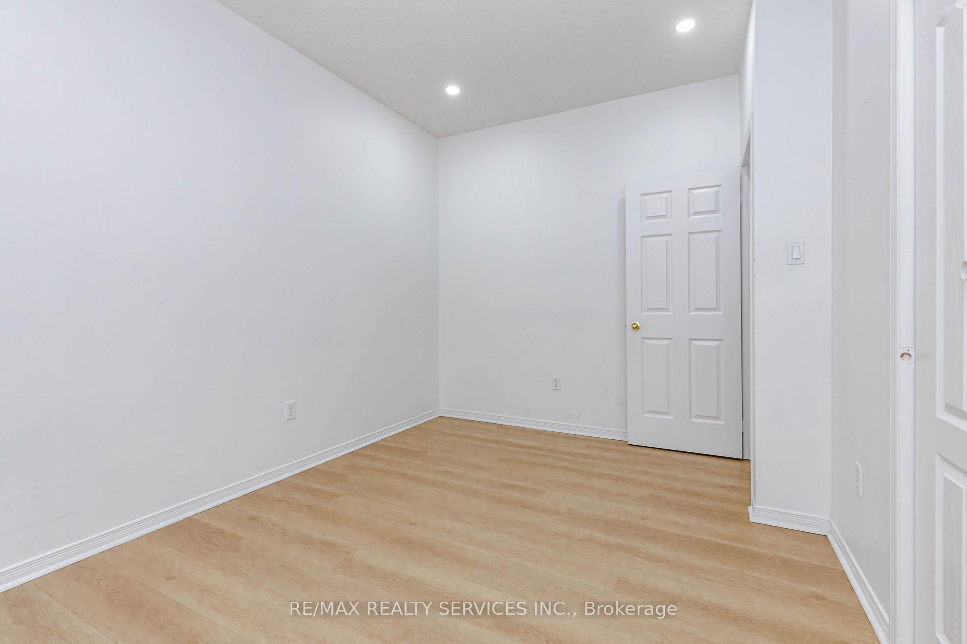 Photo 27 of 3 Orchid Drive, Brampton, Northwest Sandalwood Parkway — HOMEH
