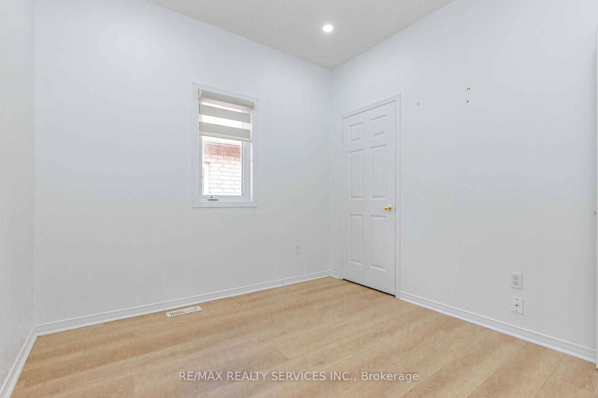 Photo 33 of 3 Orchid Drive, Brampton, Northwest Sandalwood Parkway — HOMEH