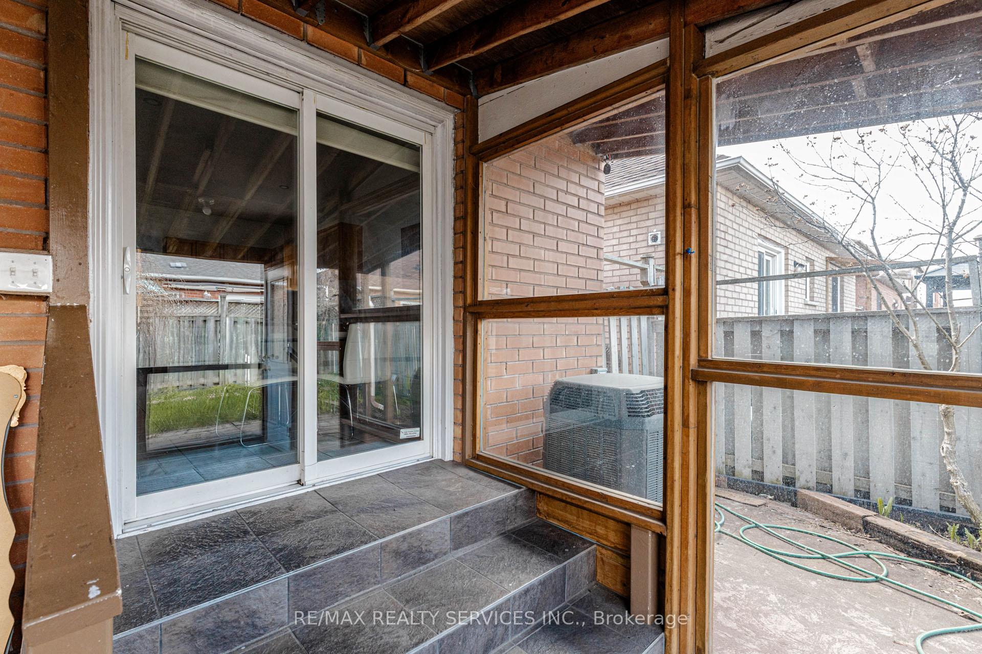 Photo 45 of 3 Orchid Drive, Brampton, Northwest Sandalwood Parkway — HOMEH