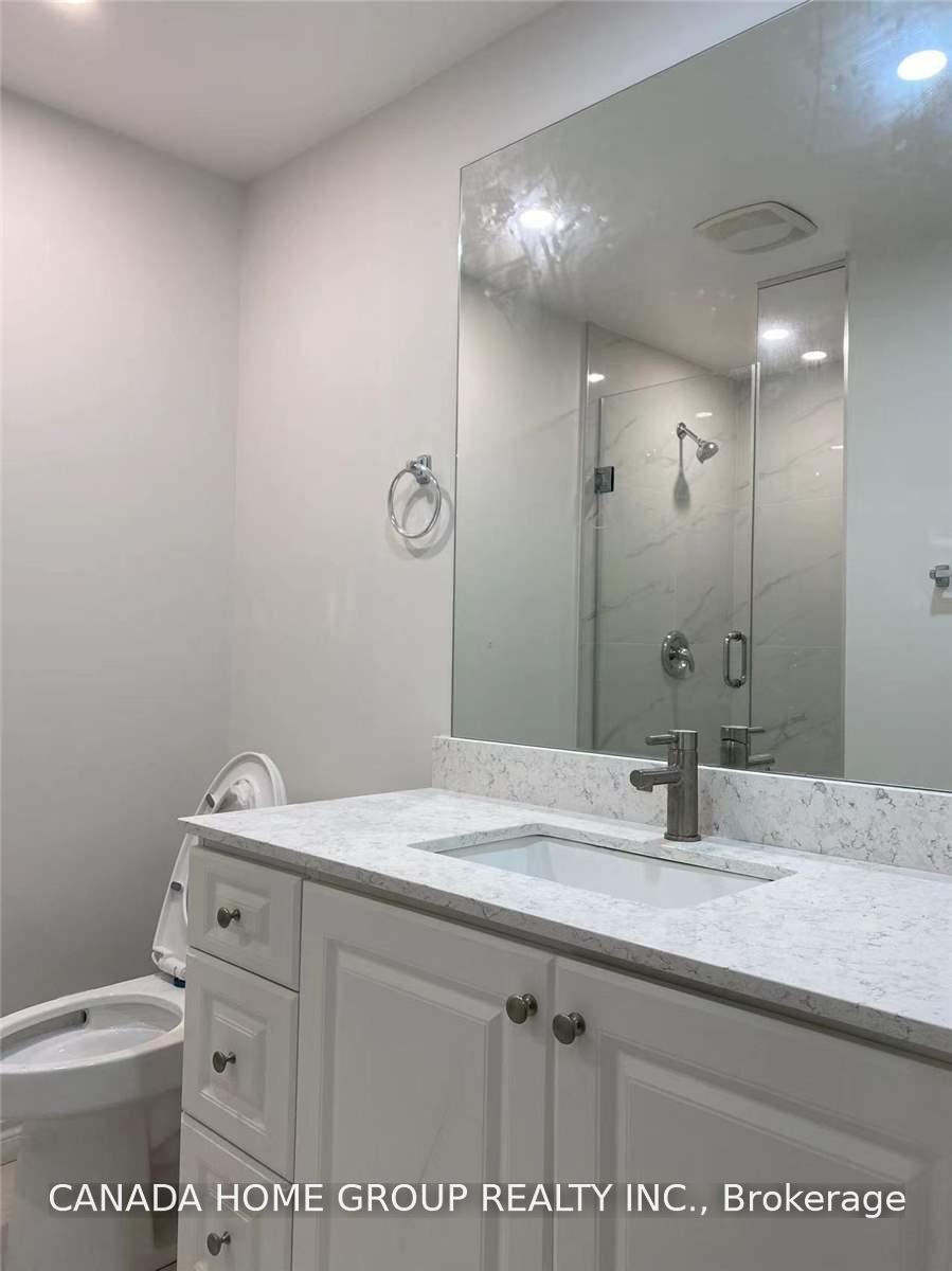 Photo 10 of Unit Upper, 820 Forestwood Drive, Mississauga, Erindale — HOMEH