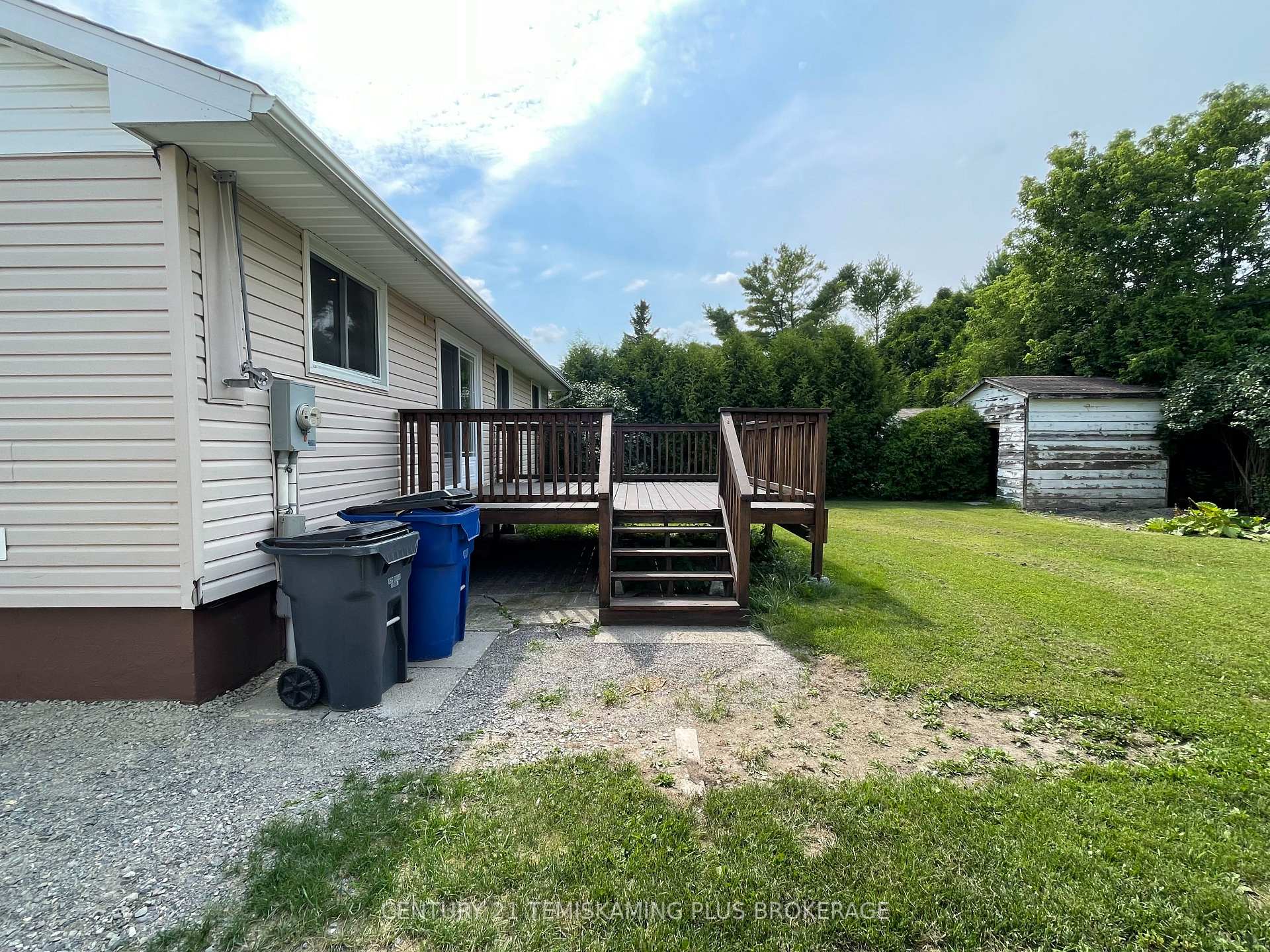 Photo 4 of 225 Hessle Avenue, Temiskaming Shores, New Liskeard — HOMEH