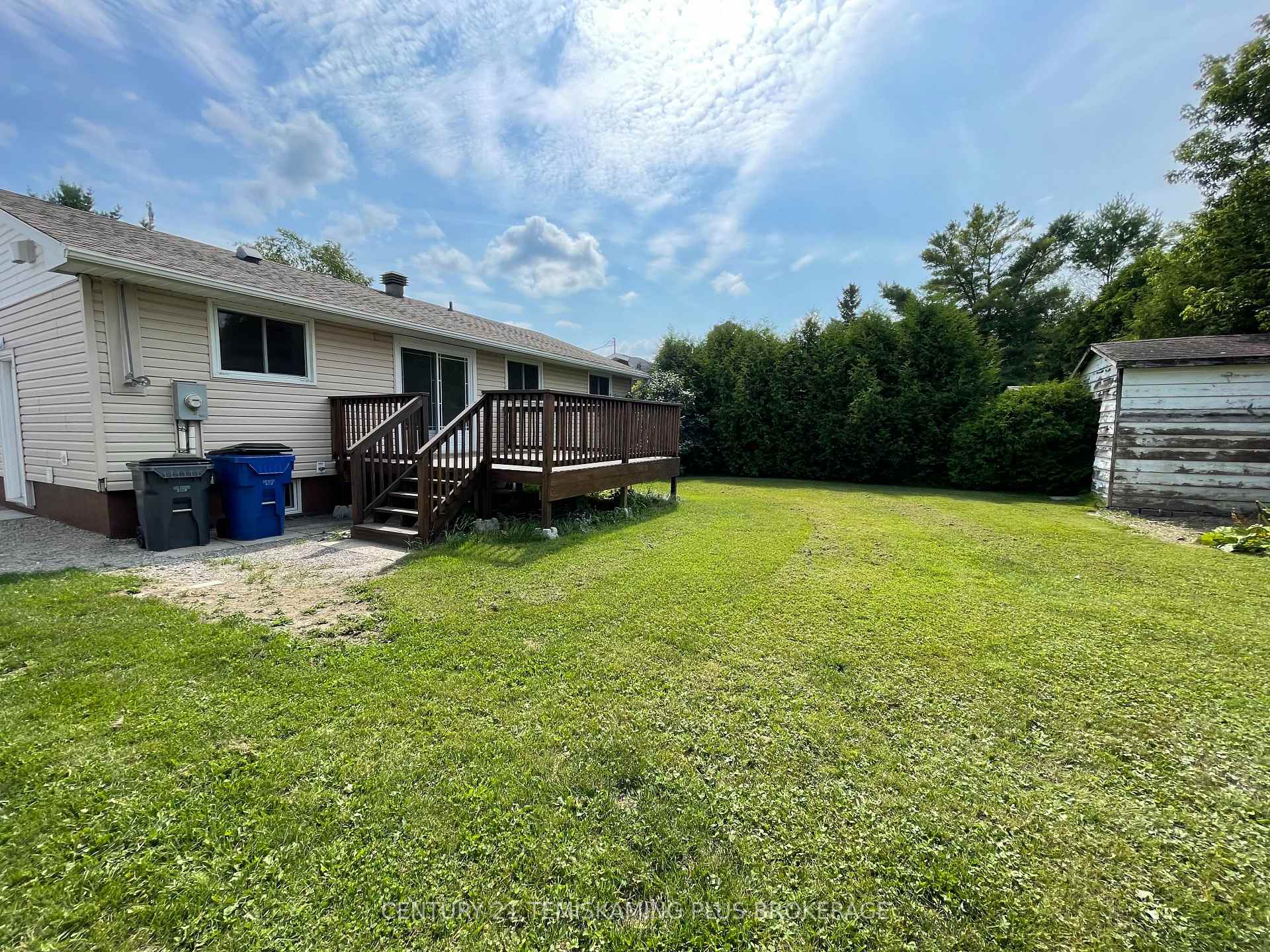 Photo 7 of 225 Hessle Avenue, Temiskaming Shores, New Liskeard — HOMEH