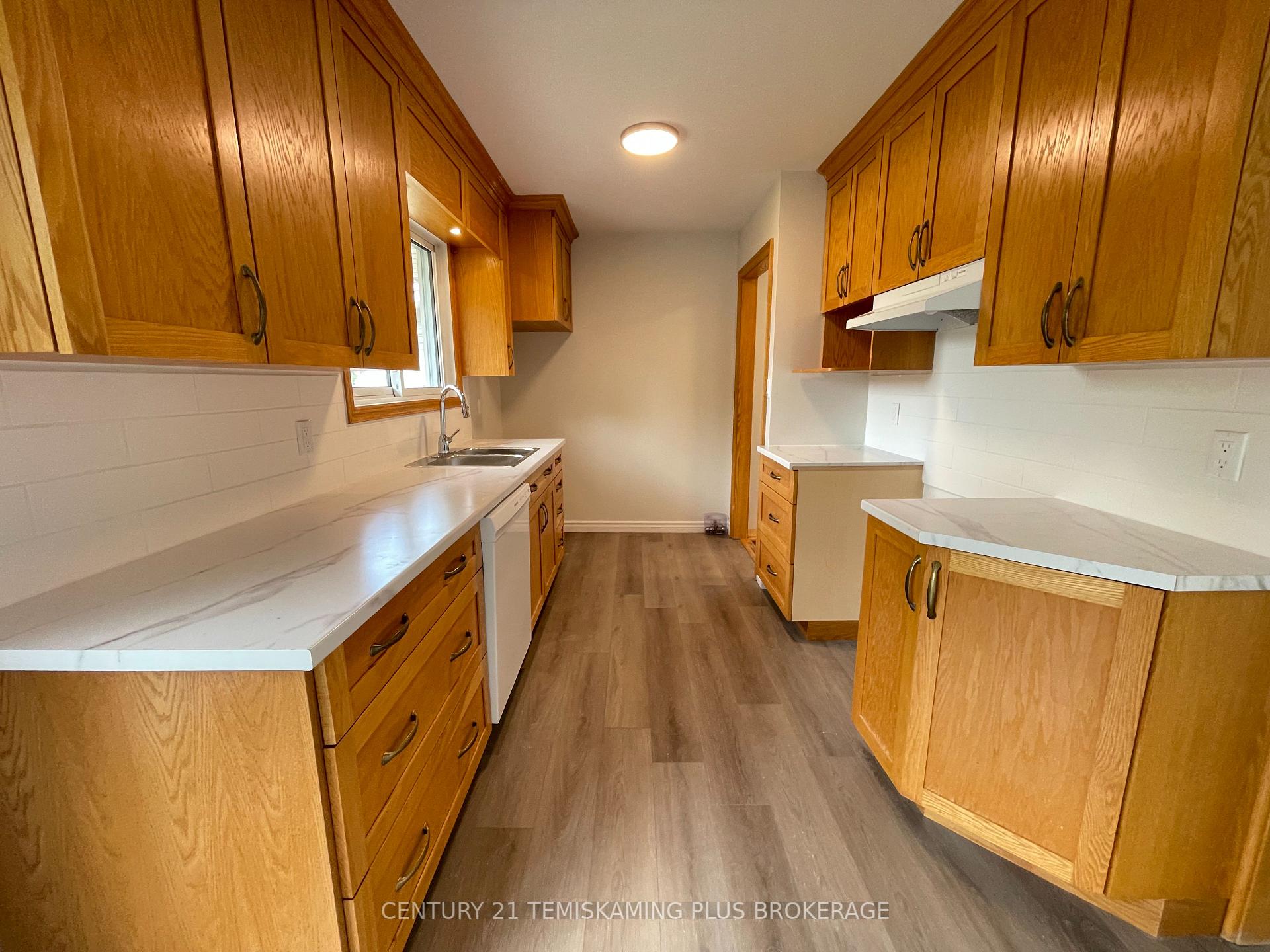 Photo 8 of 225 Hessle Avenue, Temiskaming Shores, New Liskeard — HOMEH