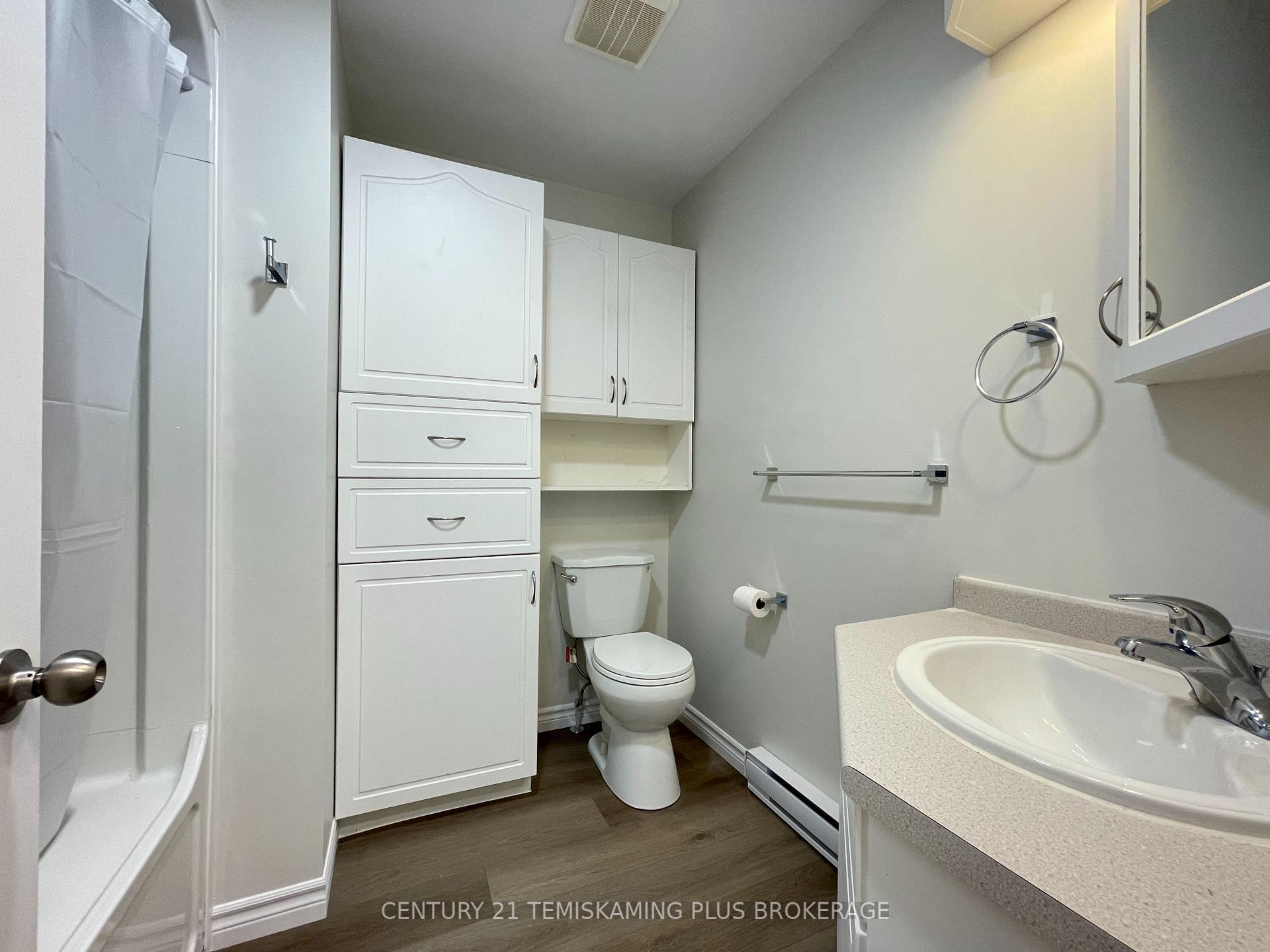 Photo 15 of 225 Hessle Avenue, Temiskaming Shores, New Liskeard — HOMEH