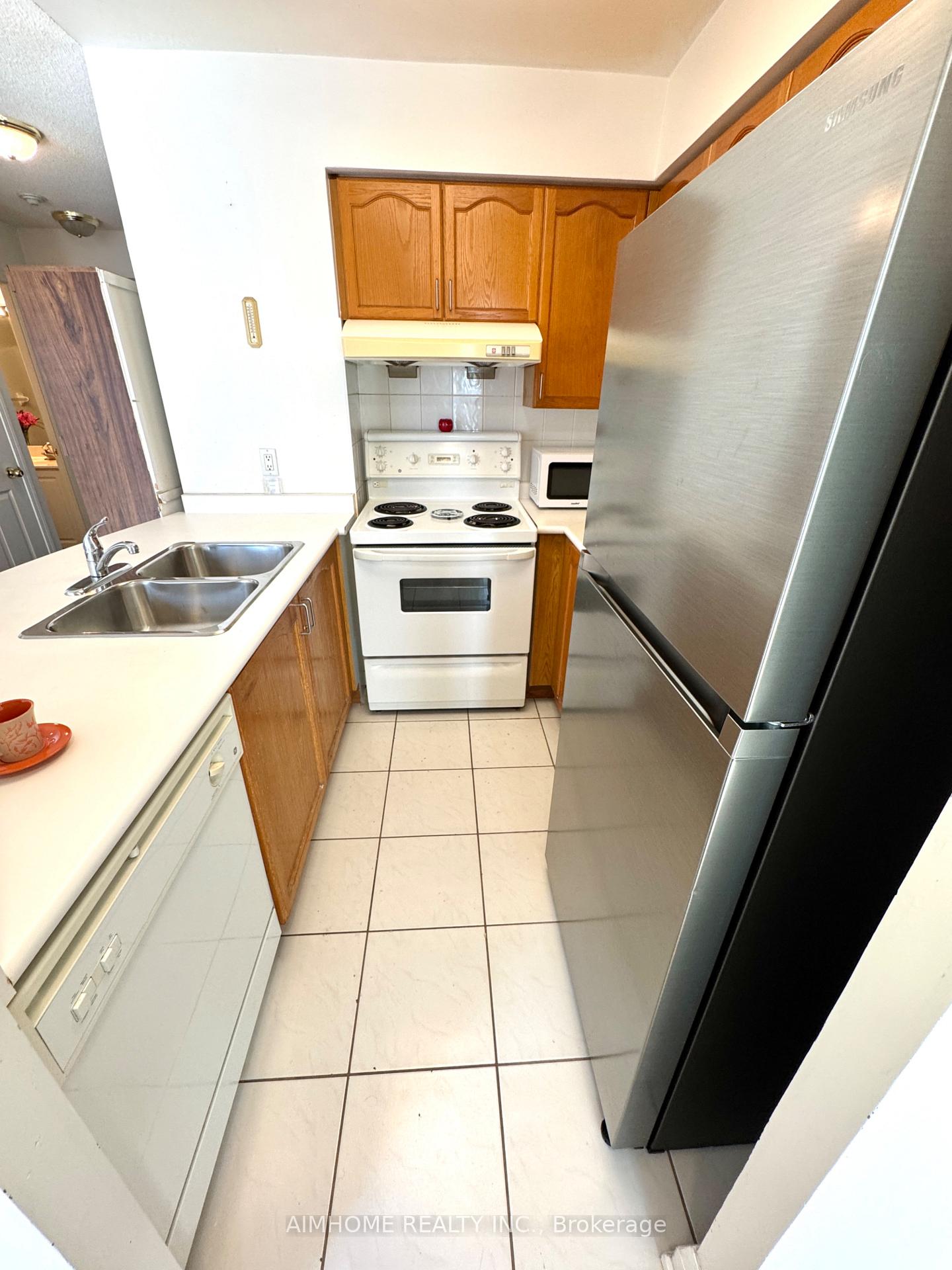 Photo 17 of Unit 2101, 8 Hillcrest Avenue, North York, Willowdale East — HOMEH