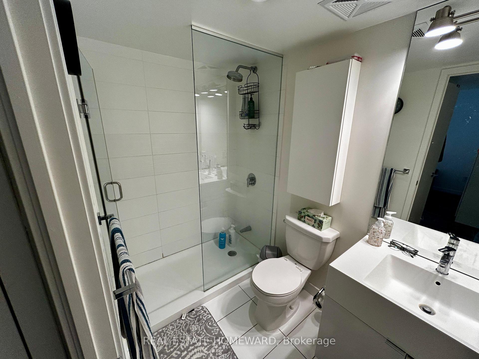 Photo 14 of Unit 331, 15 Iceboat Terrace, Toronto, Waterfront Communities — HOMEH