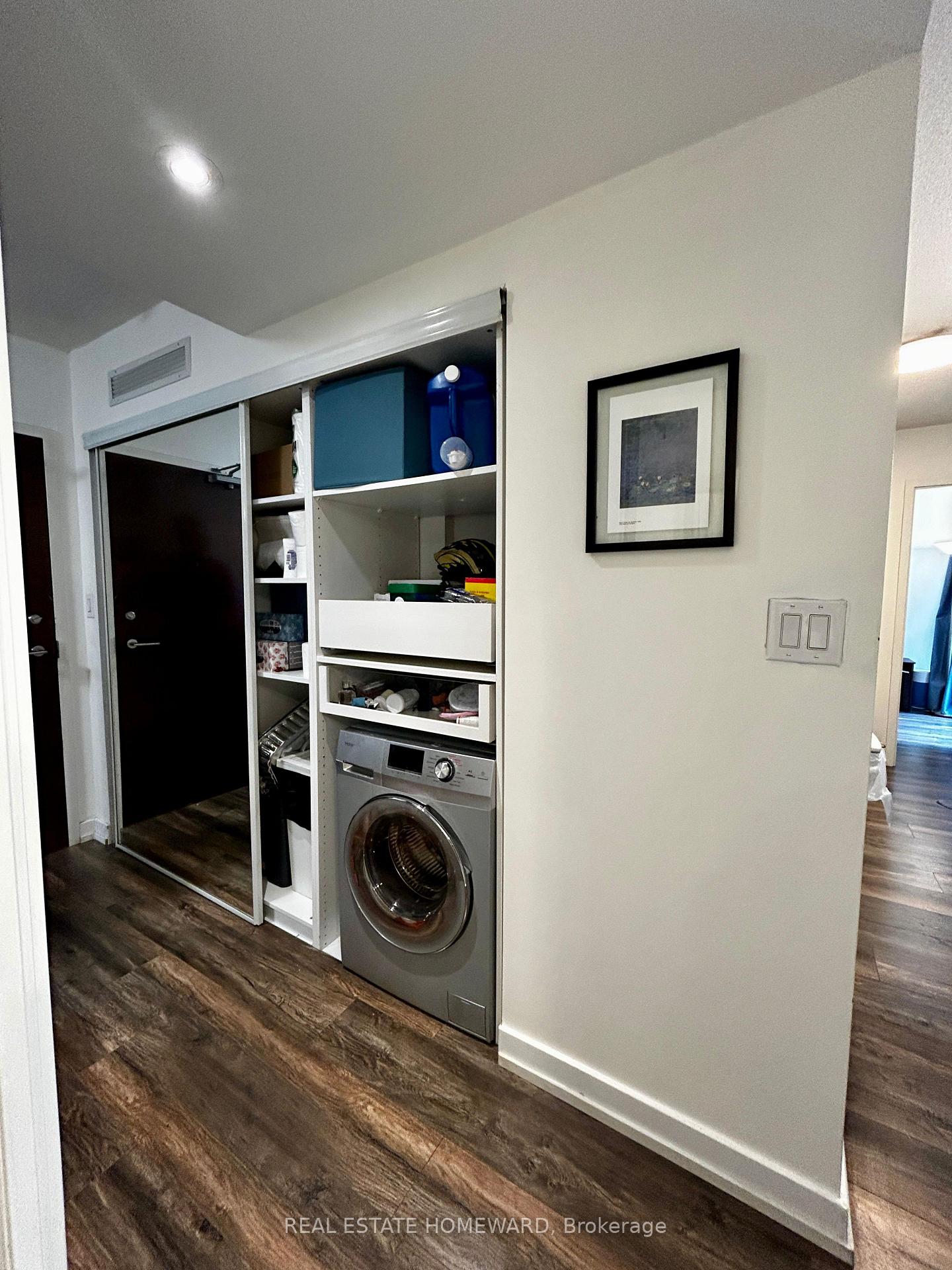Photo 15 of Unit 331, 15 Iceboat Terrace, Toronto, Waterfront Communities — HOMEH