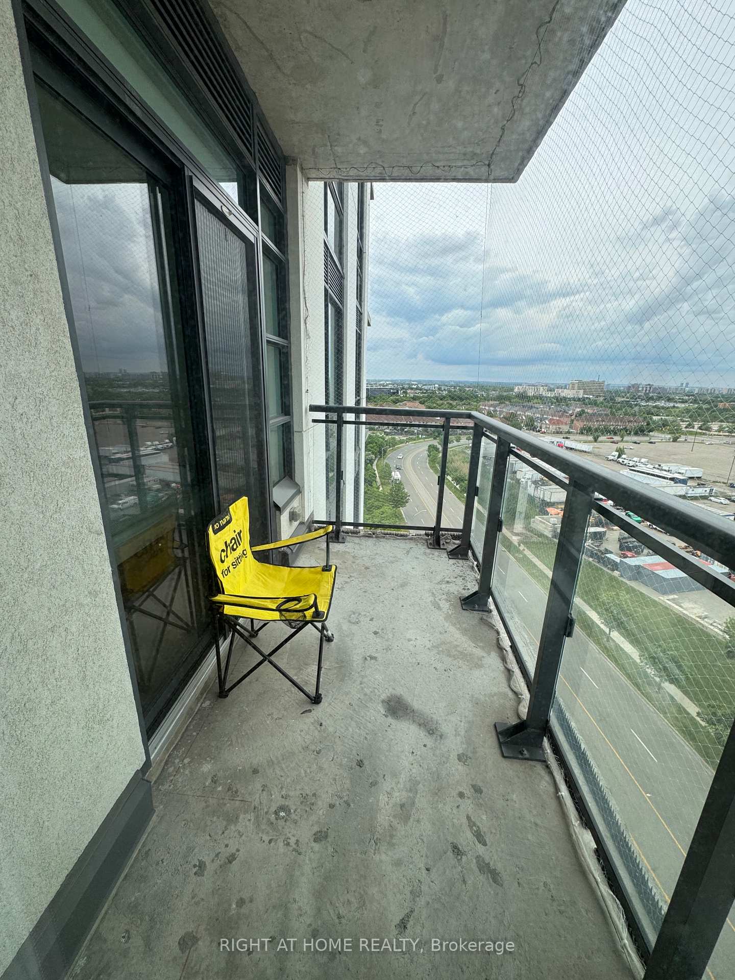 Photo 9 of Unit 1110, 840 Queens Plate Drive, Etobicoke, West Humber-Clairville — HOMEH