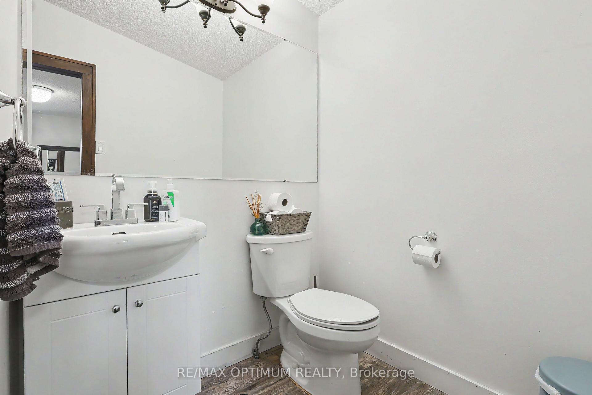 Photo 25 of 25 Buckingham Road, Sarnia — HOMEH