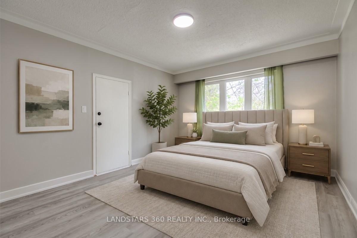 Photo 8 of 127 Galloway Road, Scarborough, West Hill — HOMEH