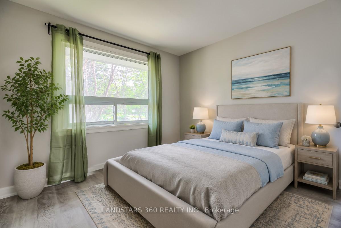 Photo 10 of 127 Galloway Road, Scarborough, West Hill — HOMEH