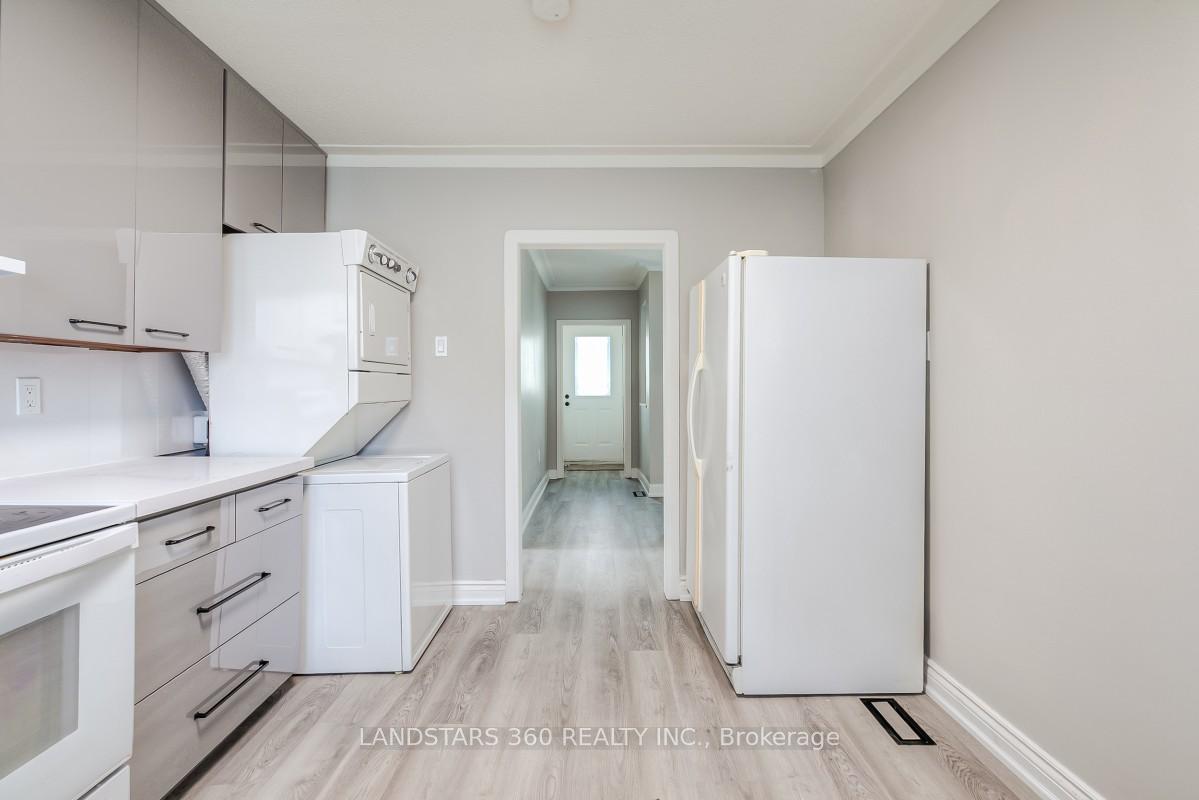 Photo 14 of 127 Galloway Road, Scarborough, West Hill — HOMEH