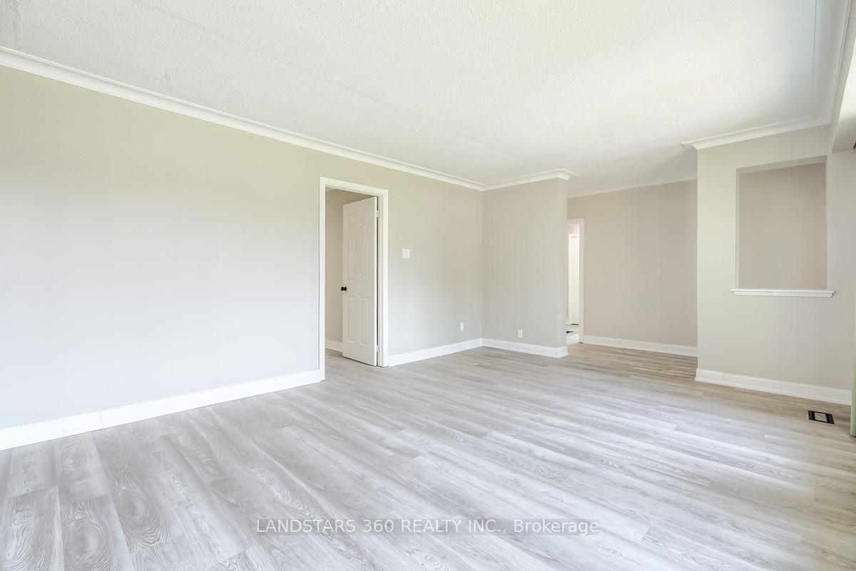 Photo 20 of 127 Galloway Road, Scarborough, West Hill — HOMEH