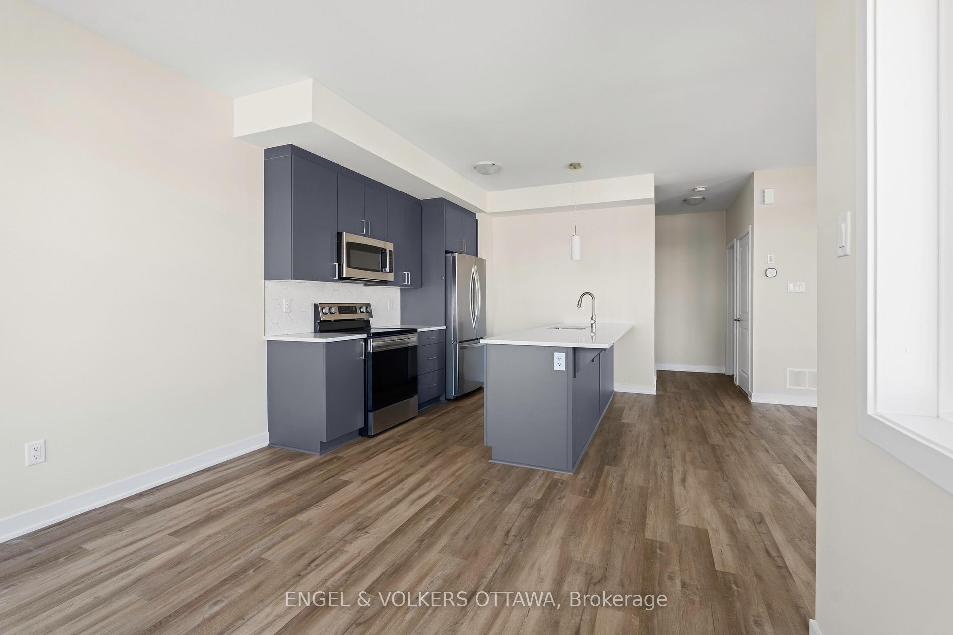 Photo 12 of 631 Corporal Private, Ottawa, Blossom Park/Kemp Park/Findlay Creek — HOMEH