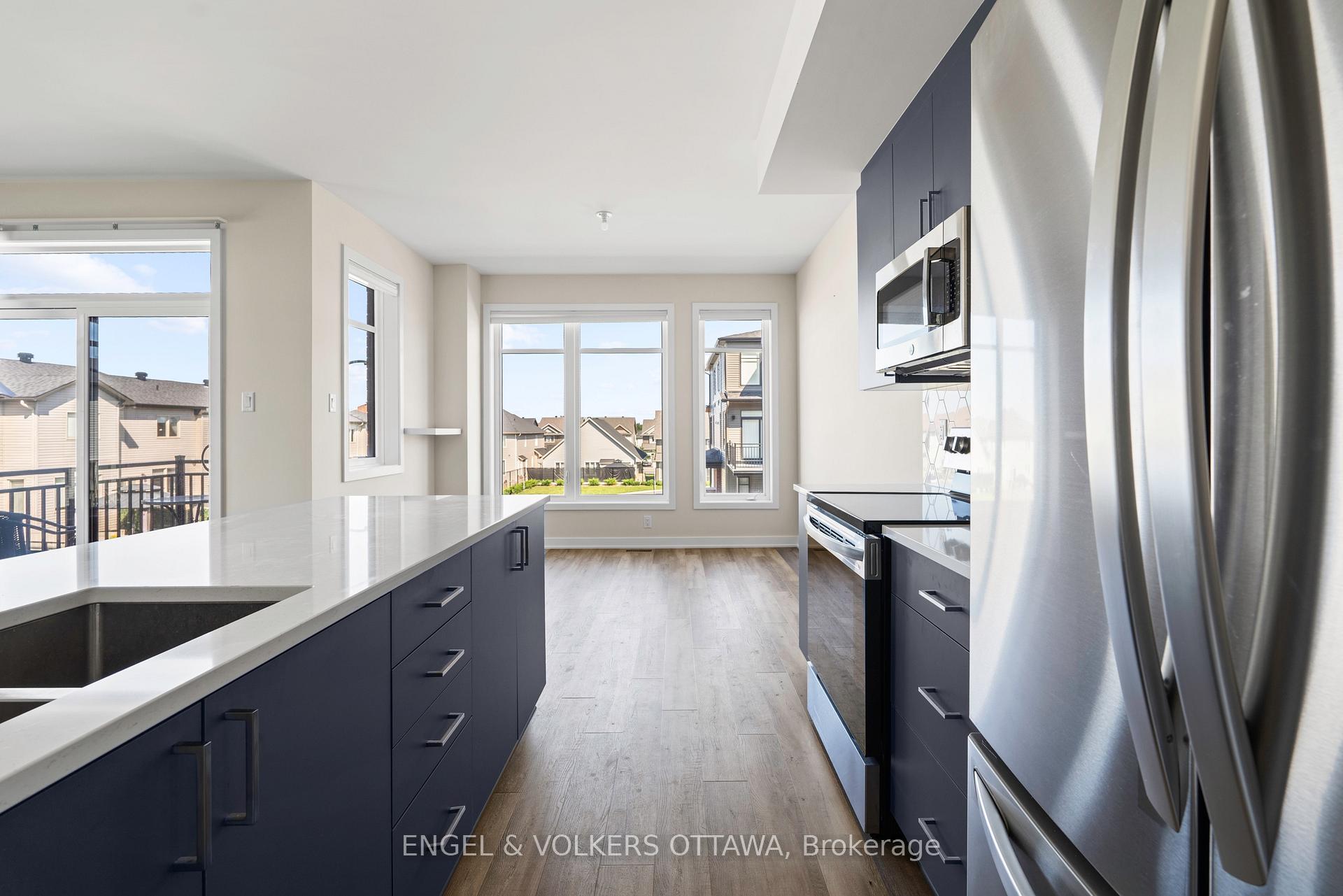 Photo 15 of 631 Corporal Private, Ottawa, Blossom Park/Kemp Park/Findlay Creek — HOMEH