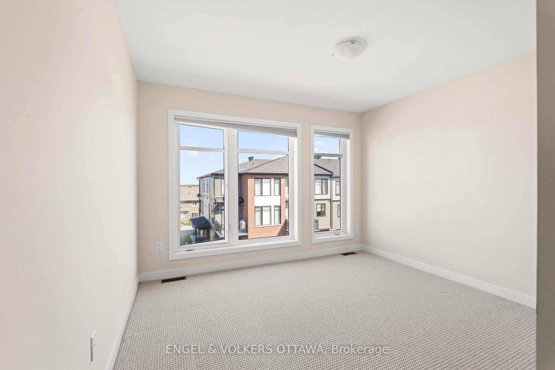 Photo 22 of 631 Corporal Private, Ottawa, Blossom Park/Kemp Park/Findlay Creek — HOMEH