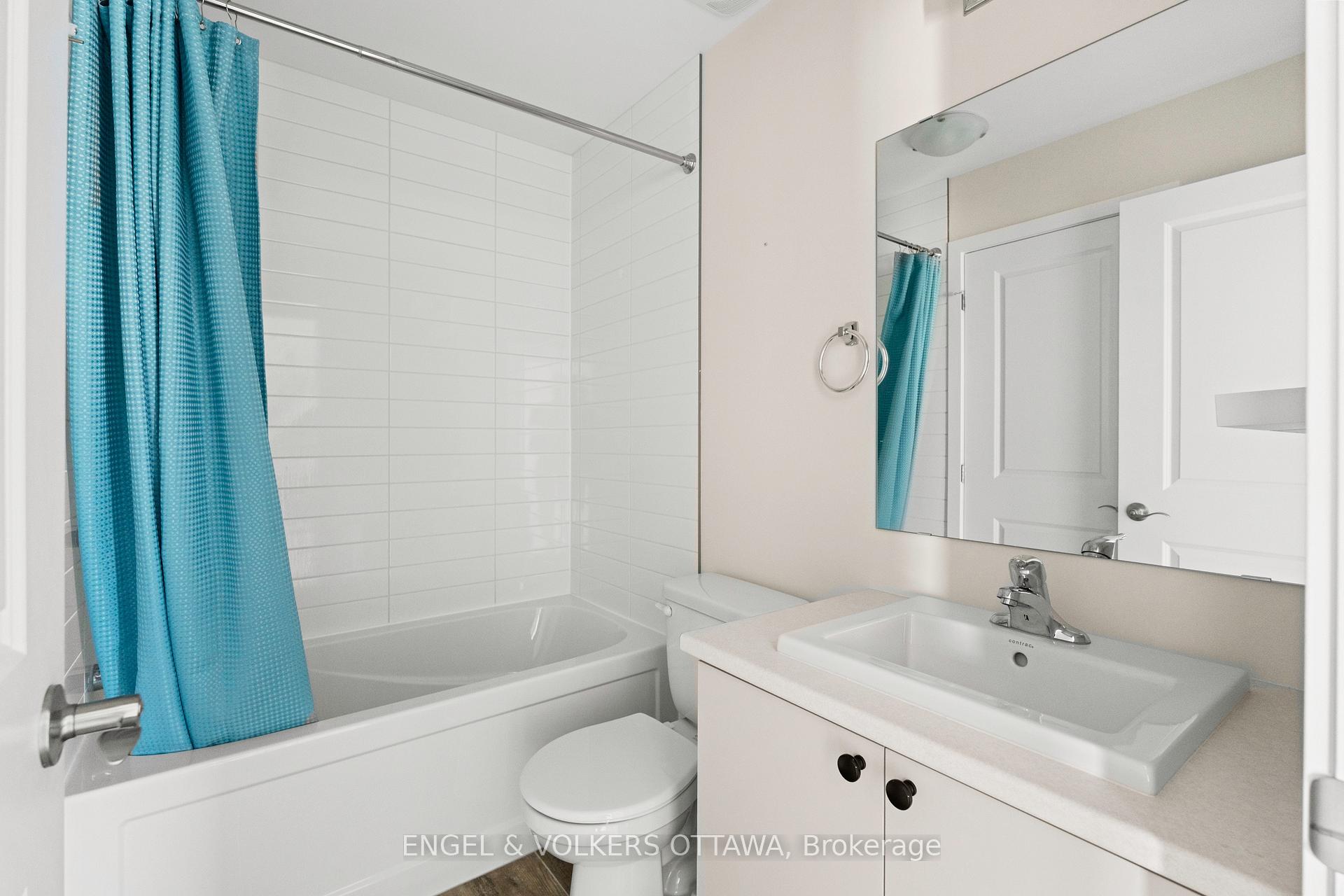 Photo 26 of 631 Corporal Private, Ottawa, Blossom Park/Kemp Park/Findlay Creek — HOMEH