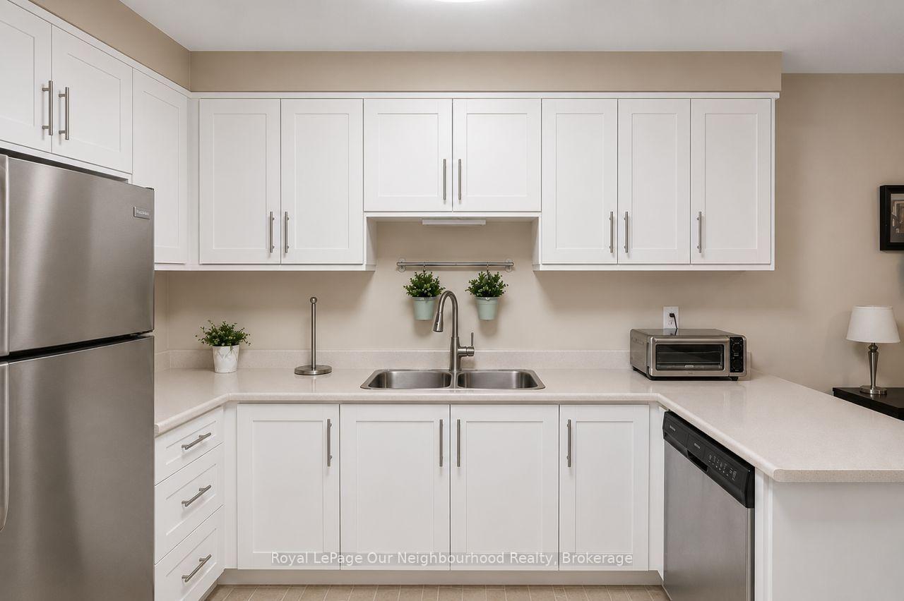 Photo 15 of 23 Woodward Drive, Whitby, Pringle Creek — HOMEH