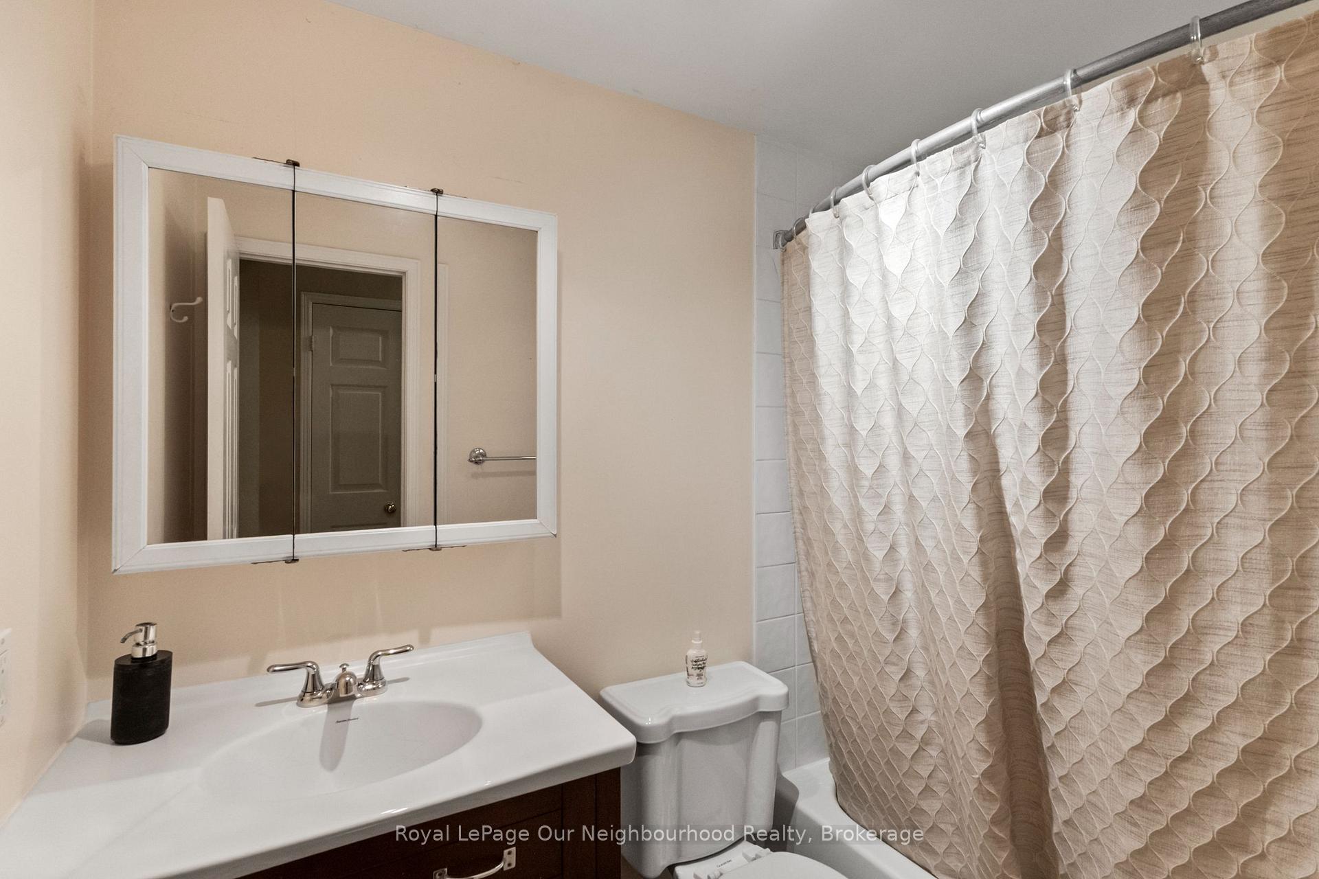 Photo 28 of 23 Woodward Drive, Whitby, Pringle Creek — HOMEH
