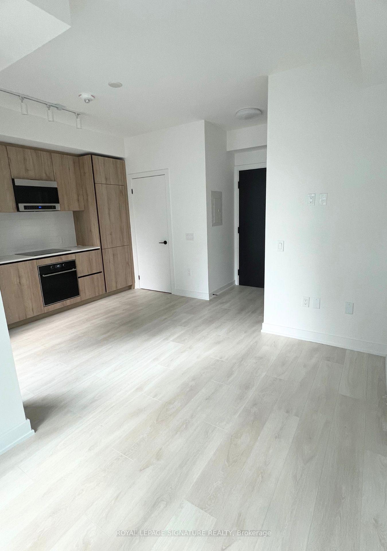 Photo 2 of Unit 2903, 117 Broadway Avenue, Toronto, Mount Pleasant West — HOMEH