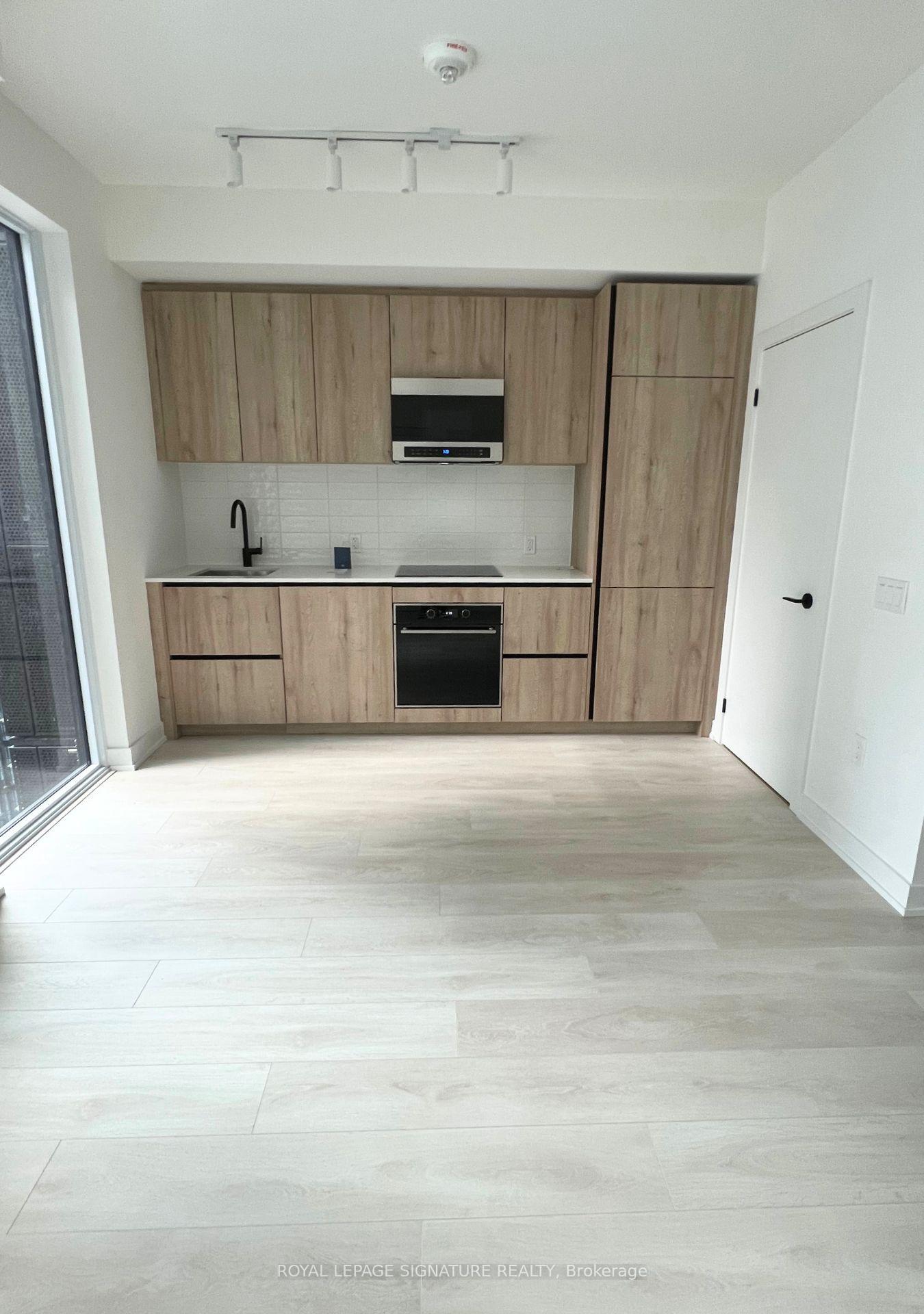 Photo 4 of Unit 2903, 117 Broadway Avenue, Toronto, Mount Pleasant West — HOMEH