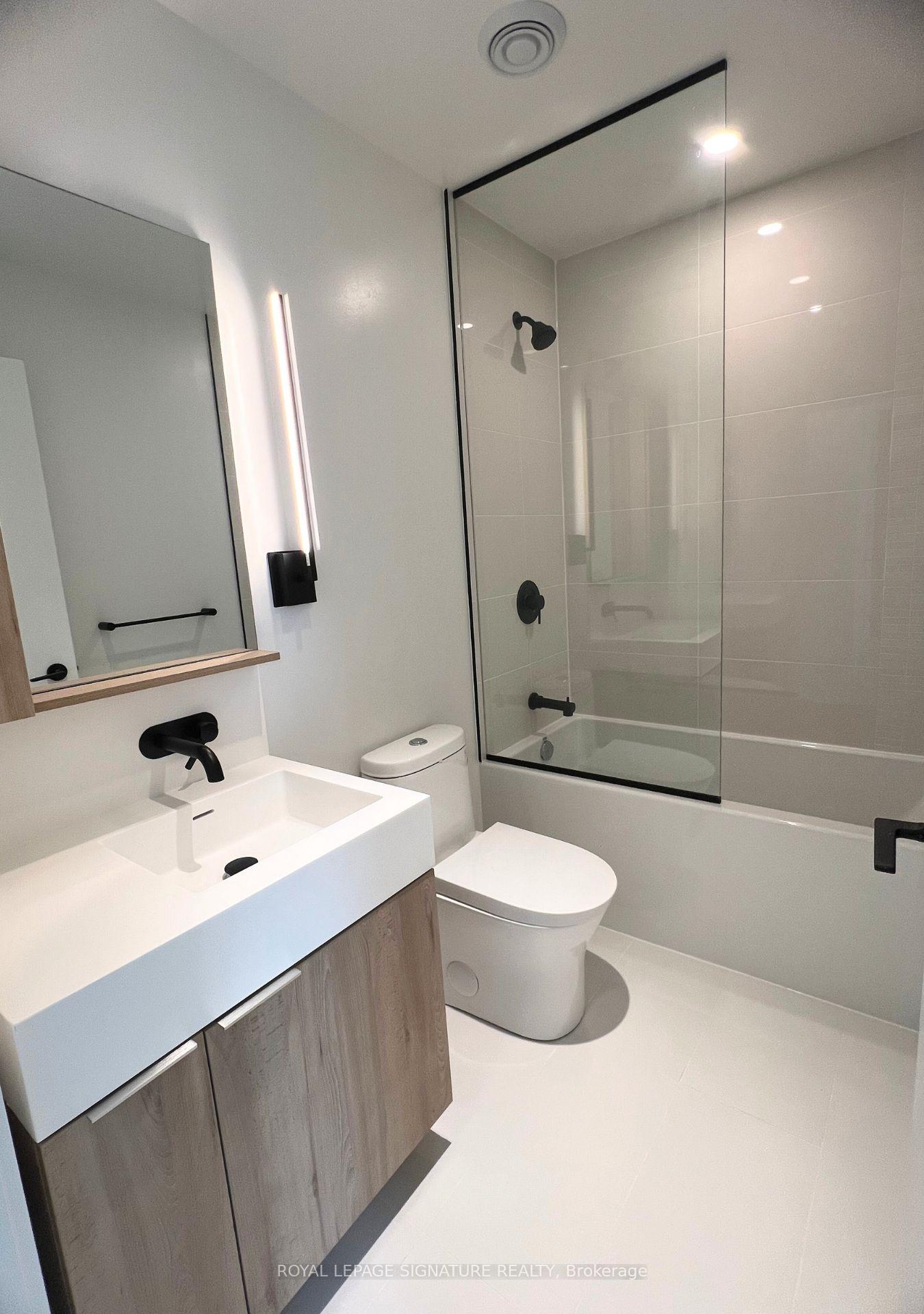 Photo 10 of Unit 2903, 117 Broadway Avenue, Toronto, Mount Pleasant West — HOMEH