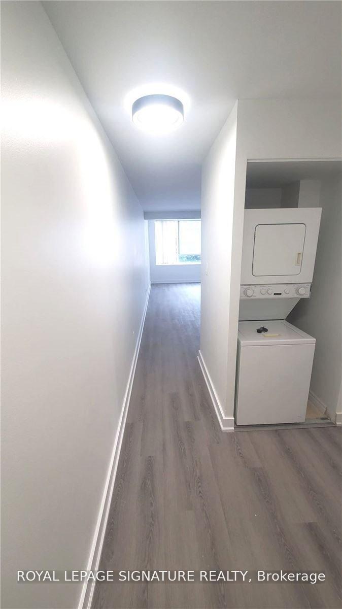 Photo 11 of Unit 419, 633 Bay Street, Toronto, Bay Street Corridor — HOMEH