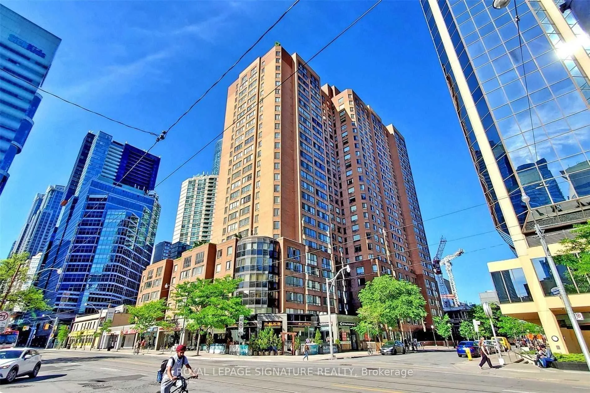 Photo 1 of Unit 419, 633 Bay Street, Toronto, Bay Street Corridor — HOMEH
