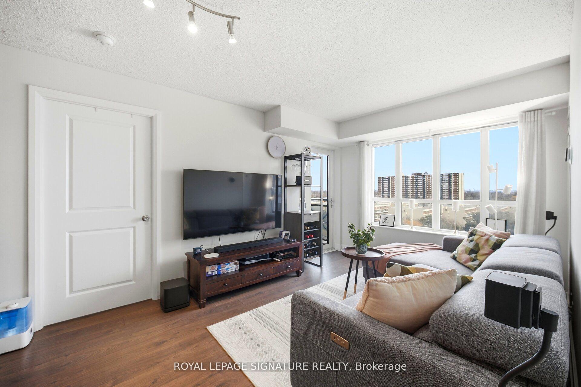 Photo 2 of Unit 926, 2 Eva Road E, Etobicoke, Etobicoke West Mall — HOMEH