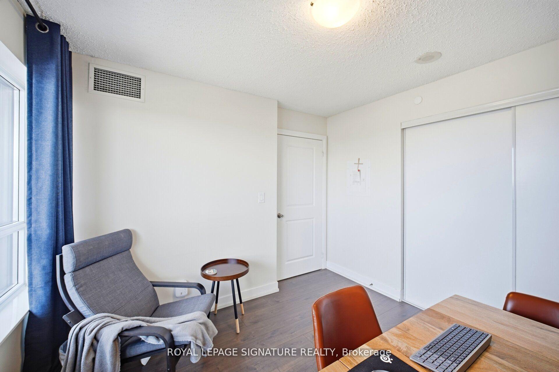 Photo 19 of Unit 926, 2 Eva Road E, Etobicoke, Etobicoke West Mall — HOMEH