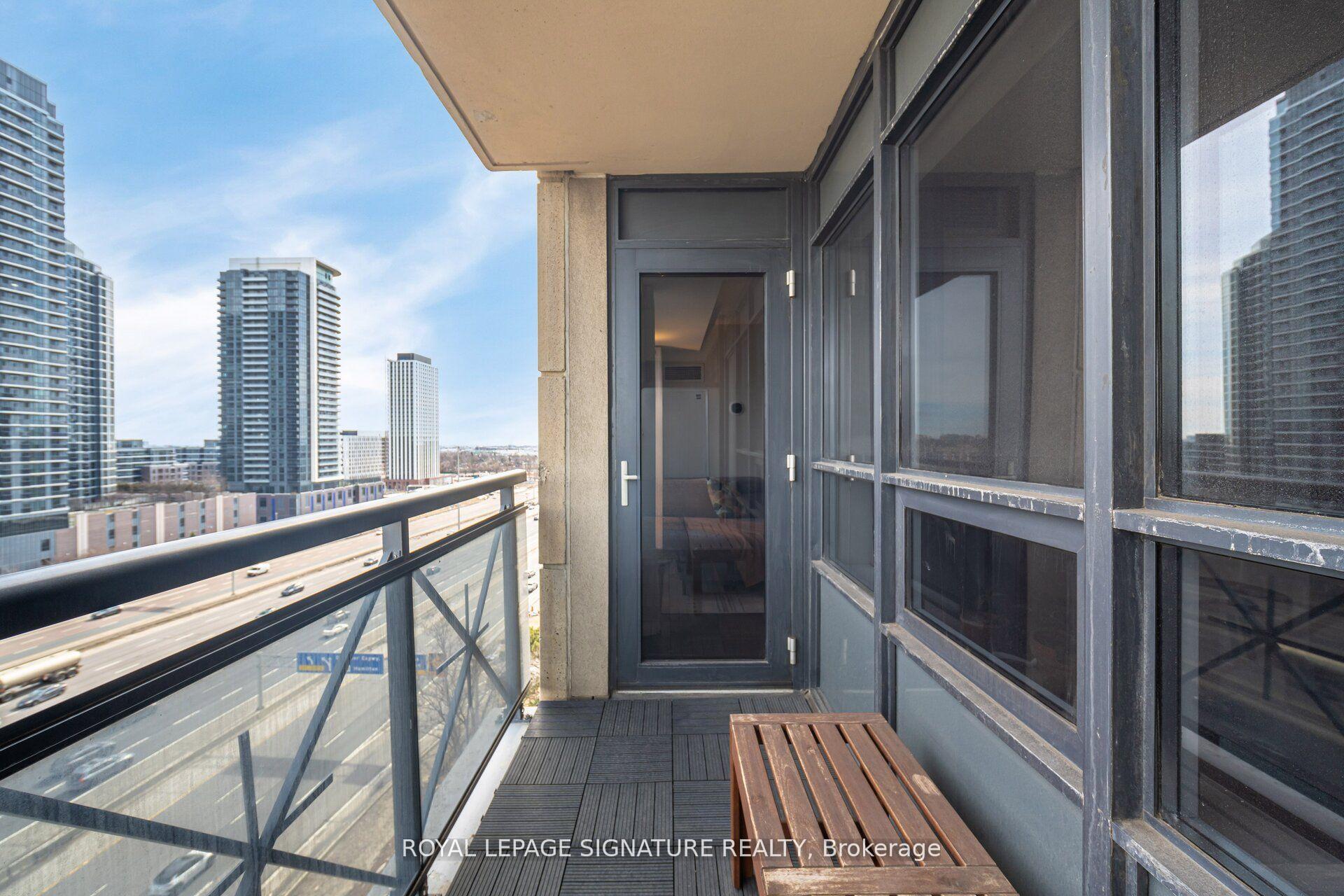 Photo 23 of Unit 926, 2 Eva Road E, Etobicoke, Etobicoke West Mall — HOMEH