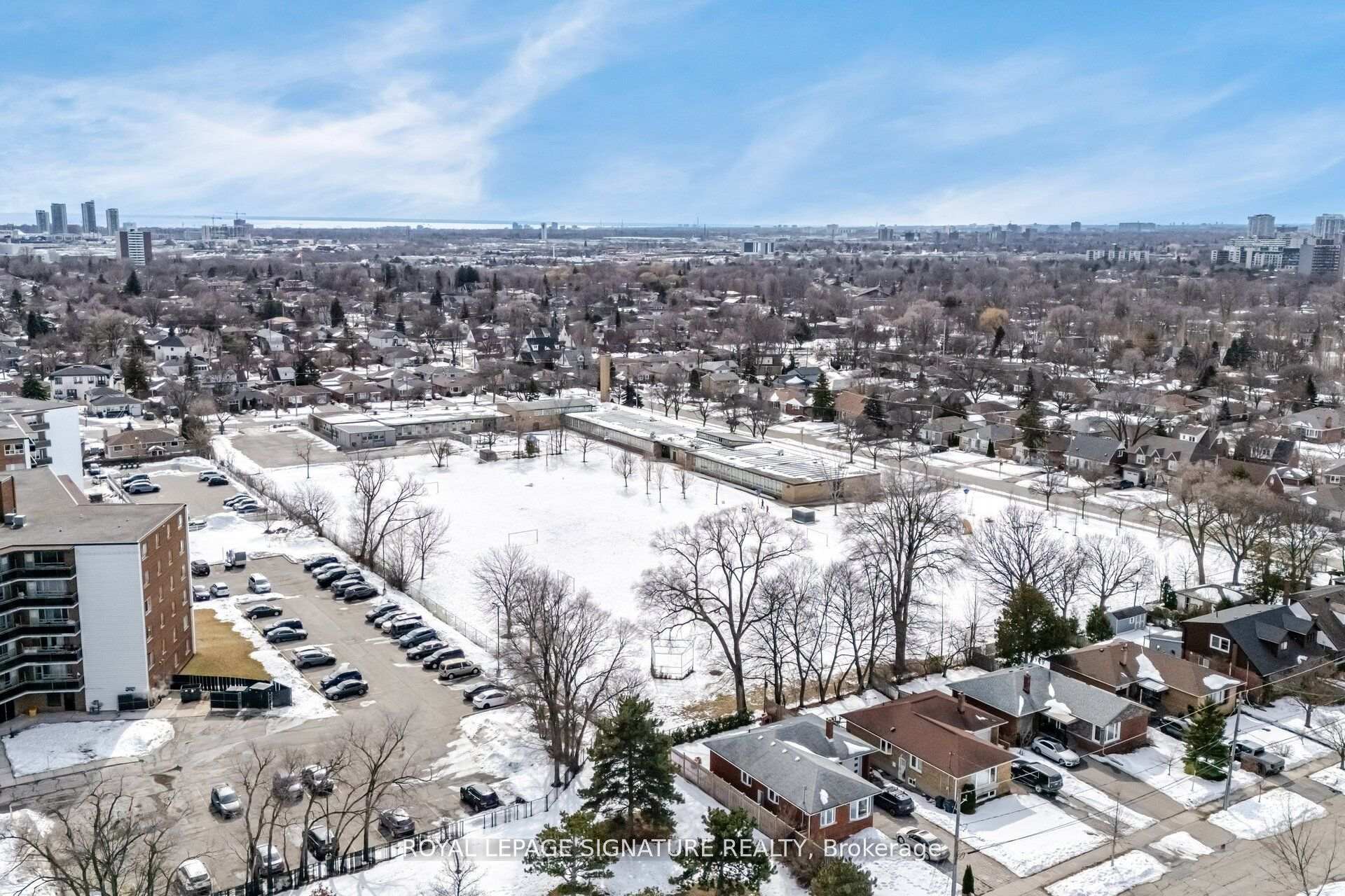 Photo 31 of Unit 926, 2 Eva Road E, Etobicoke, Etobicoke West Mall — HOMEH