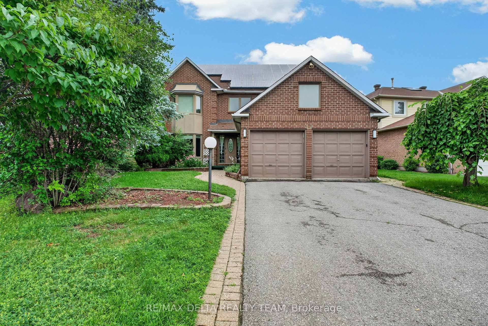 Photo 1 of 13 Sherk Crescent, Ottawa, Kanata - Kanata Lakes/Heritage Hills — HOMEH
