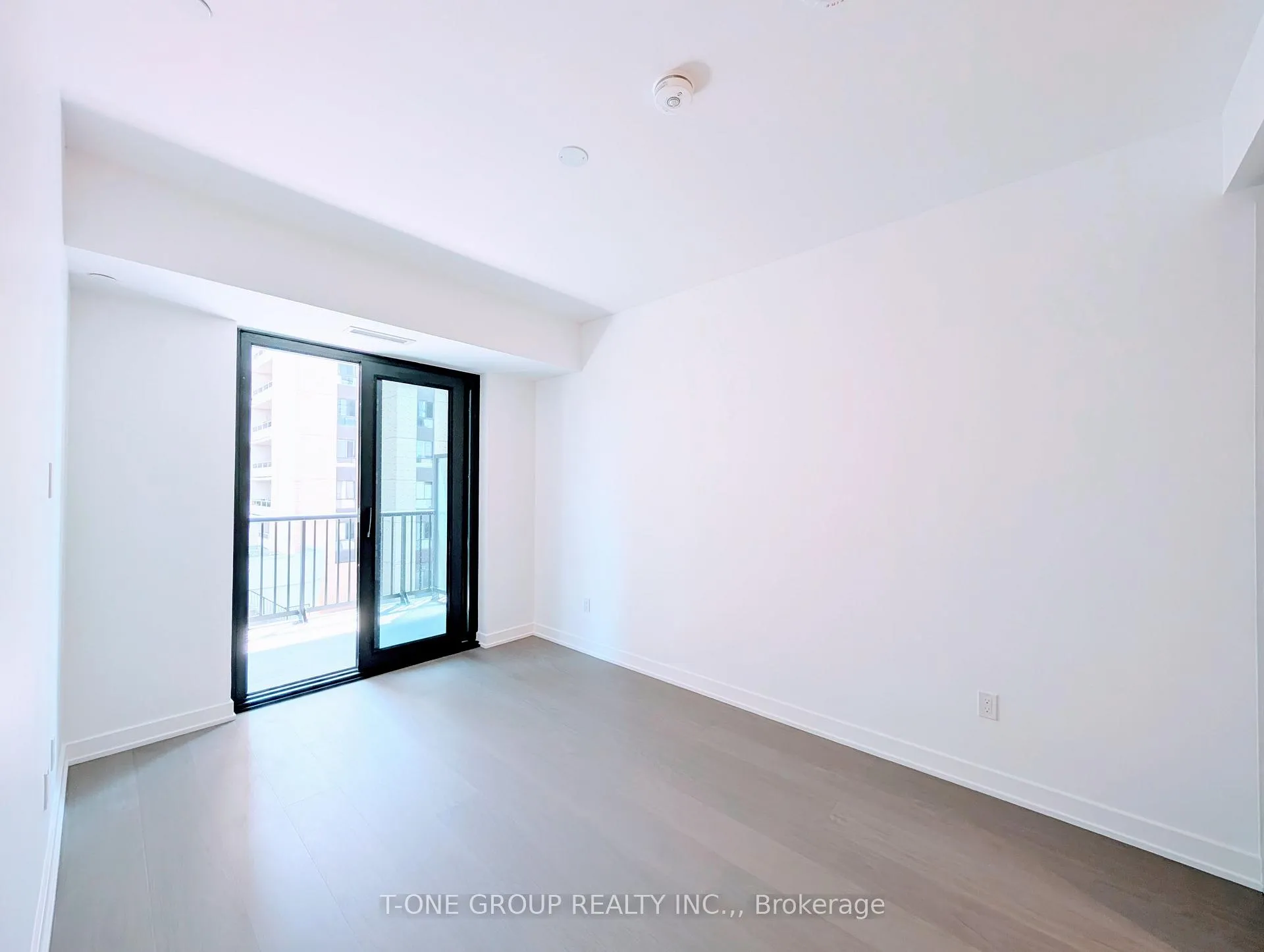Photo 12 of Unit 739, 63 Montclair Avenue, Toronto, Mount Pleasant West — HOMEH