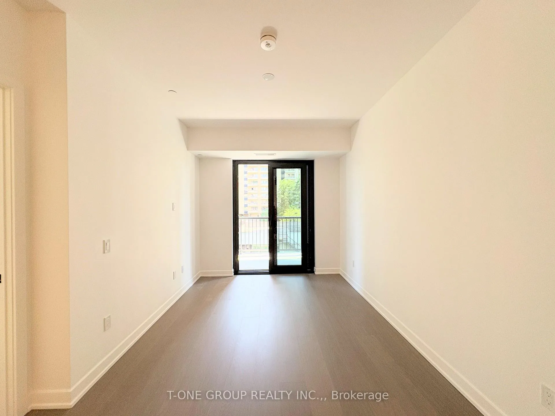 Photo 13 of Unit 739, 63 Montclair Avenue, Toronto, Mount Pleasant West — HOMEH