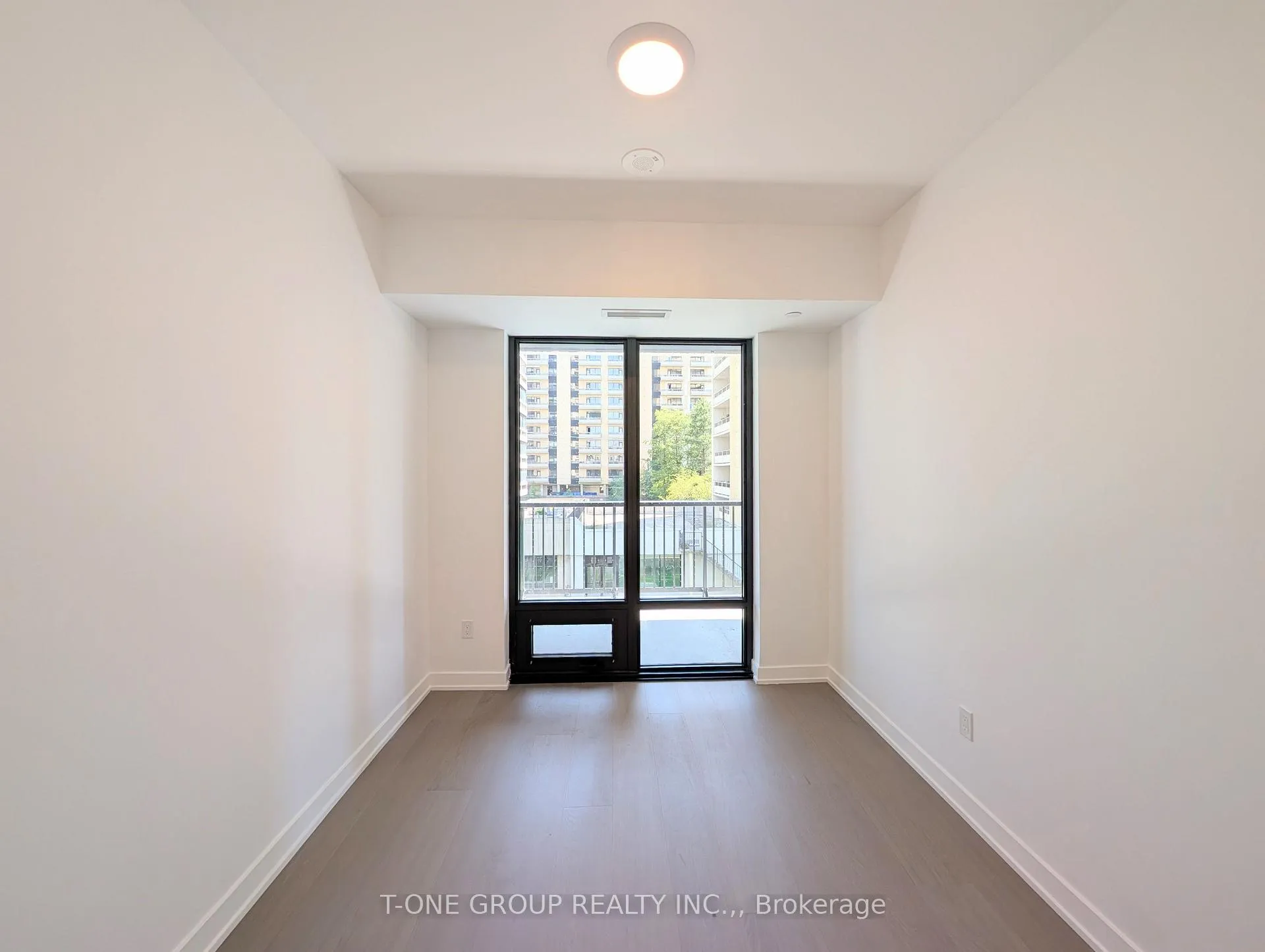 Photo 15 of Unit 739, 63 Montclair Avenue, Toronto, Mount Pleasant West — HOMEH