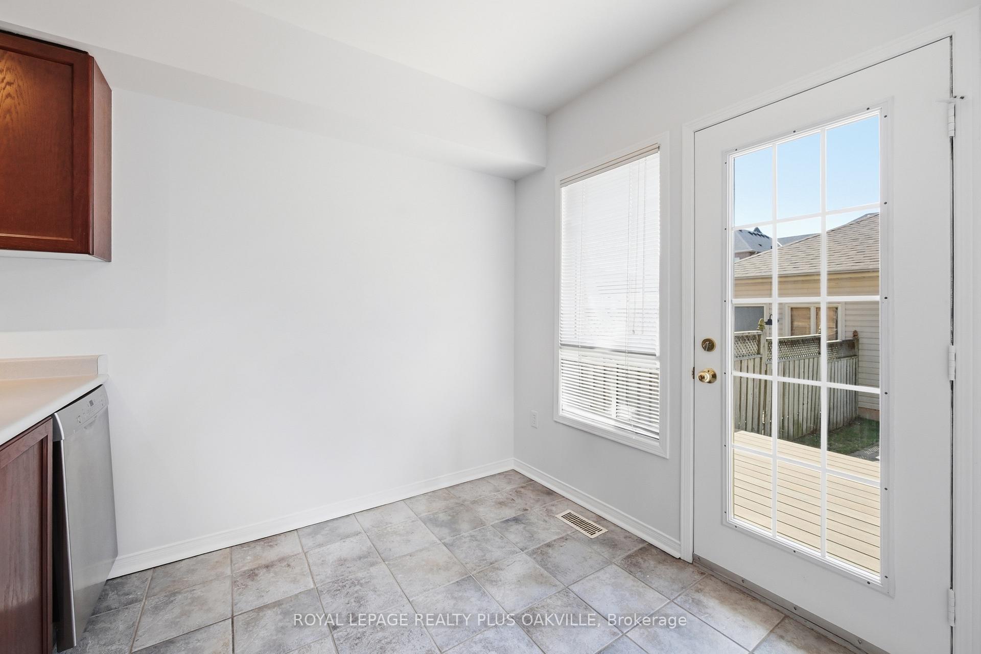 Photo 42 of Unit 2150, 2150 Fourth Line, Oakville, West Oak Trails — HOMEH