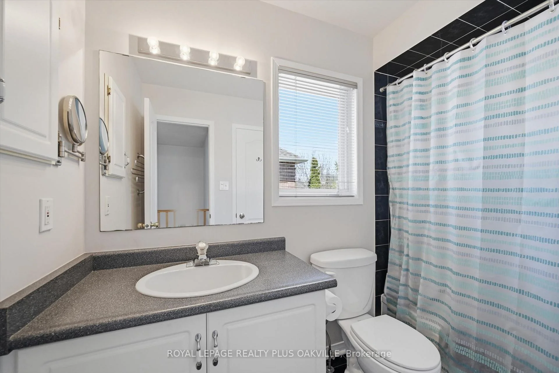 Photo 22 of Unit 2150, 2150 Fourth Line, Oakville, West Oak Trails — HOMEH