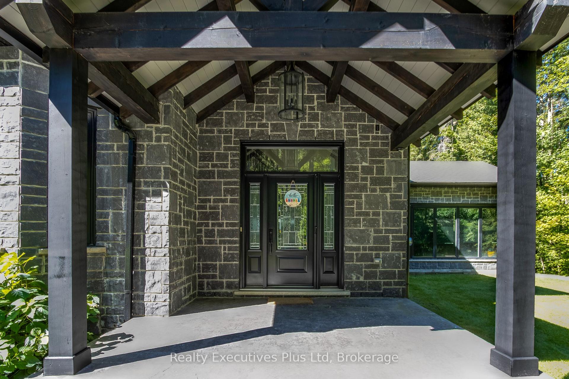Photo 5 of 27 Kingfisher Crescent, Tiny, Rural Tiny — HOMEH
