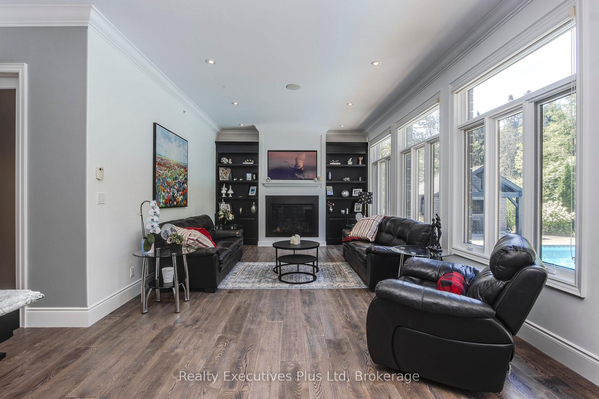 Photo 15 of 27 Kingfisher Crescent, Tiny, Rural Tiny — HOMEH