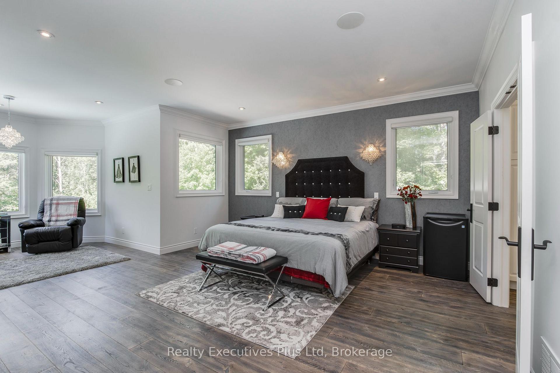 Photo 18 of 27 Kingfisher Crescent, Tiny, Rural Tiny — HOMEH