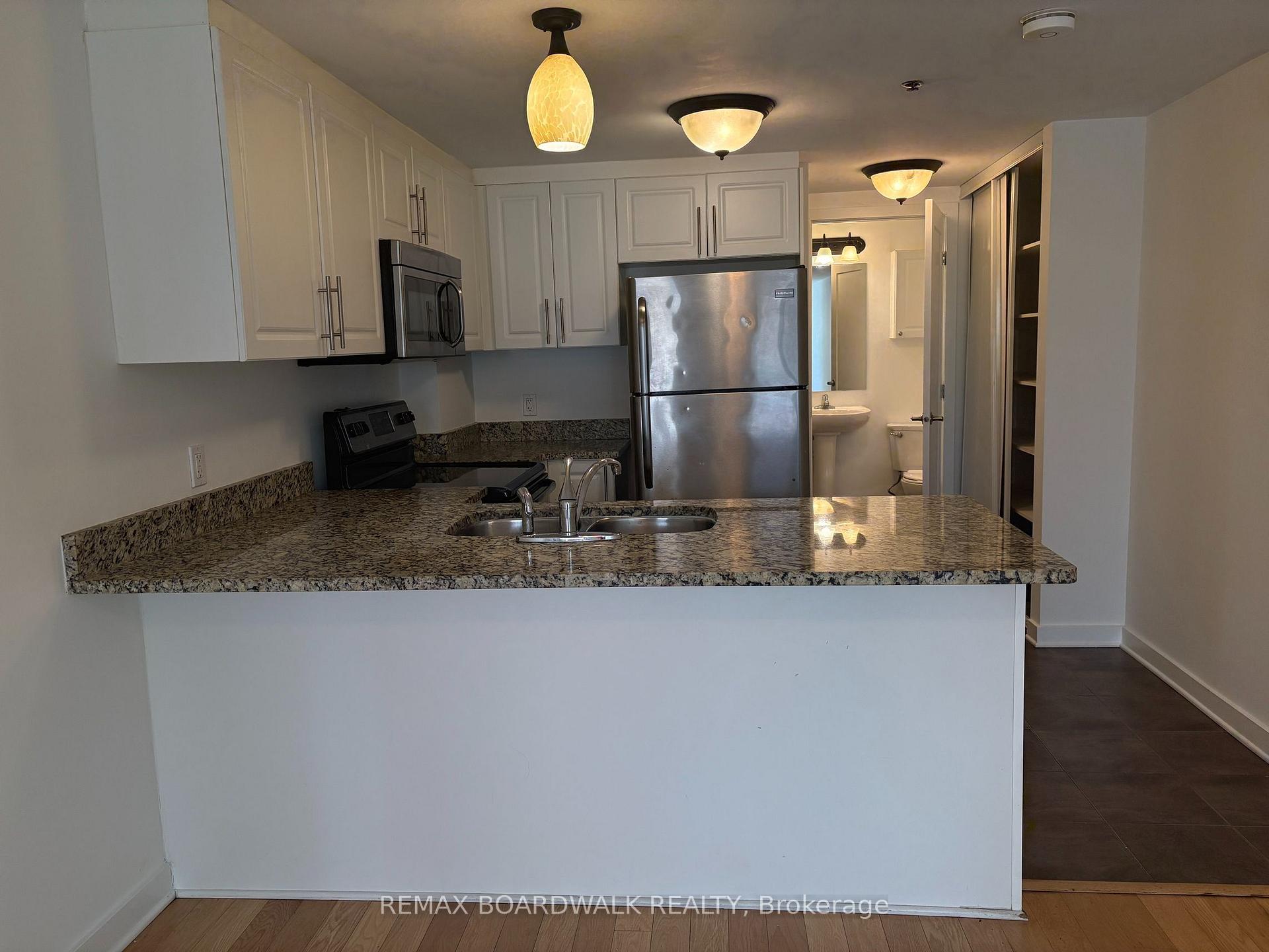 Photo 4 of 132 Daly Avenue, Ottawa, Sandy Hill — HOMEH